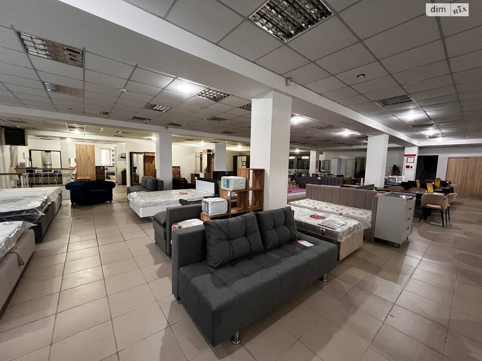 Спеціальне приміщення в Черкасах, продаж по Якубовського вулиця, район ПЗР, ціна: 700 000 доларів за об’єкт фото 1 Спеціальне приміщення в Черкасах, продаж по Якубовського вулиця, район ПЗР, ціна: 700 000 доларів за об’єкт фото 1