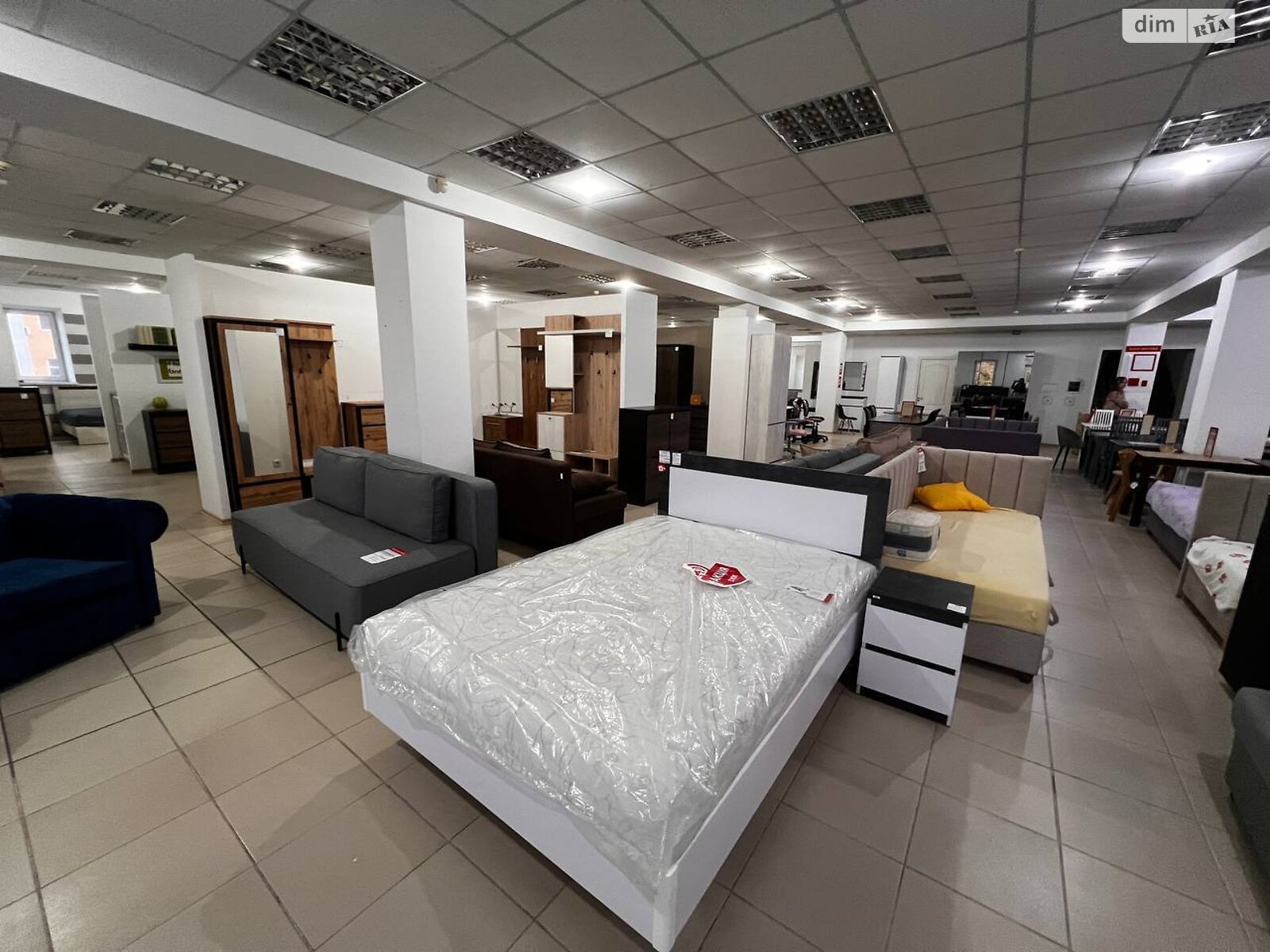 Спеціальне приміщення в Черкасах, продаж по Якубовського вулиця, район ПЗР, ціна: 700 000 доларів за об’єкт фото 1 Спеціальне приміщення в Черкасах, продаж по Якубовського вулиця, район ПЗР, ціна: 700 000 доларів за об’єкт фото 1