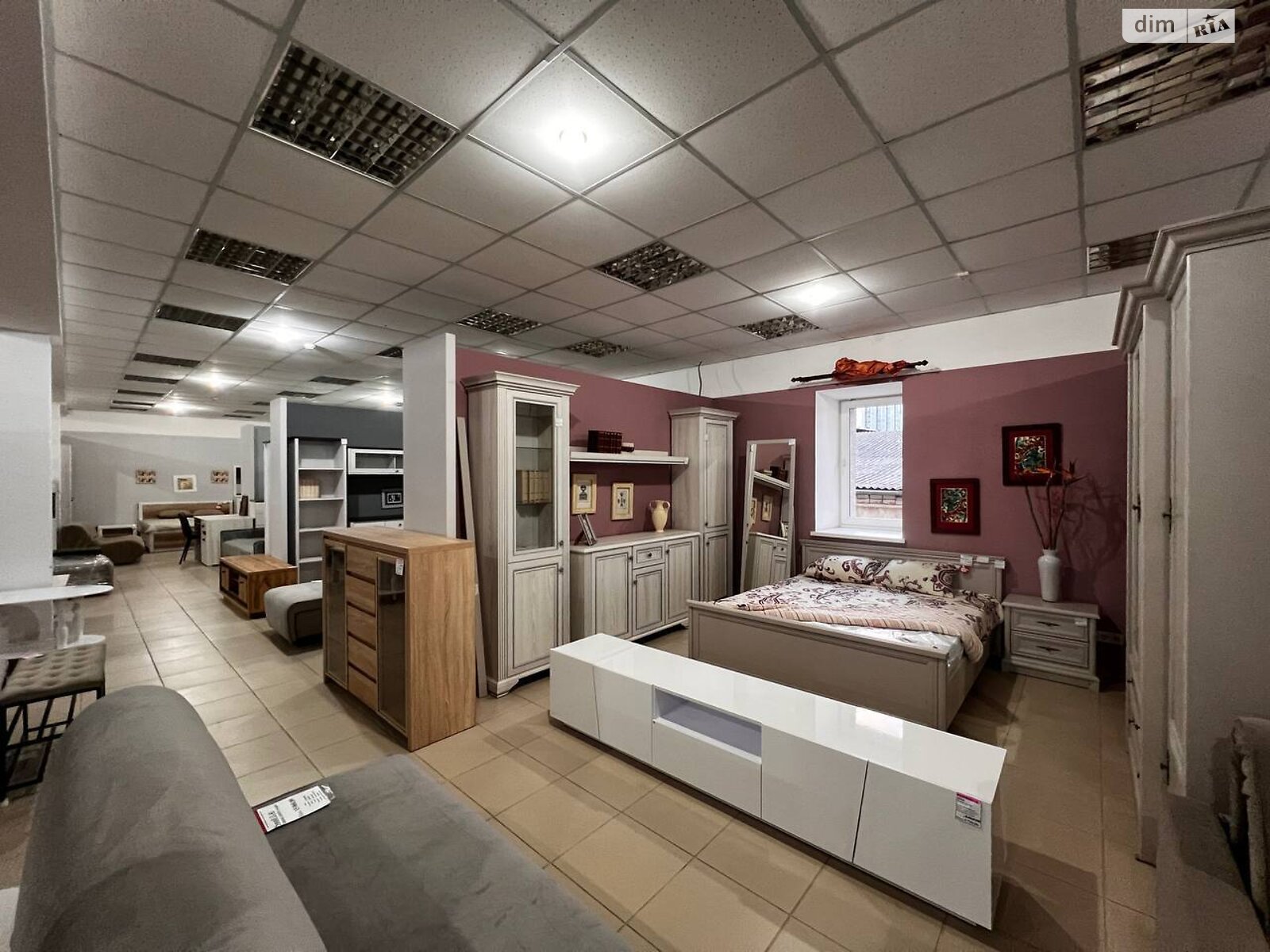 Спеціальне приміщення в Черкасах, продаж по Якубовського вулиця, район ПЗР, ціна: 700 000 доларів за об’єкт фото 1 Спеціальне приміщення в Черкасах, продаж по Якубовського вулиця, район ПЗР, ціна: 700 000 доларів за об’єкт фото 1