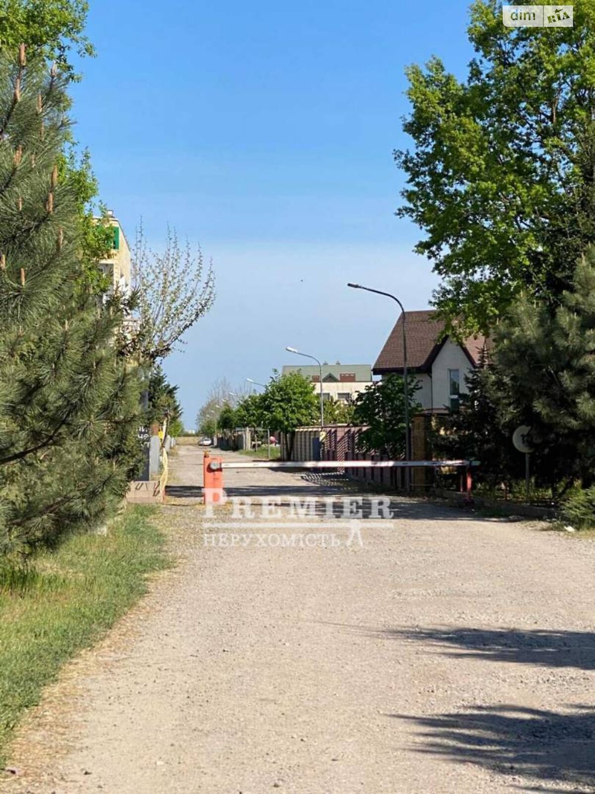 Земельна ділянка під житлову забудову в Олександрівці, площа 10 соток фото 1 Земельна ділянка під житлову забудову в Олександрівці, площа 10 соток фото 1