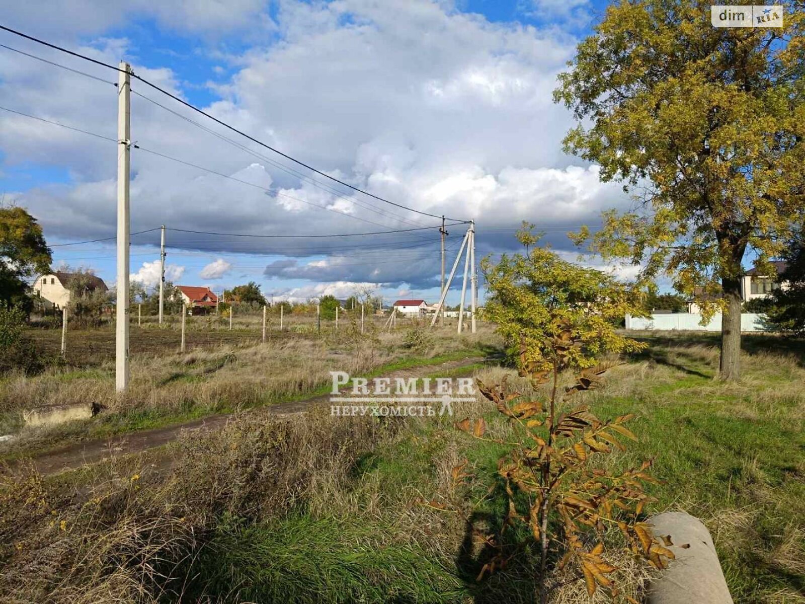 Земельна ділянка під житлову забудову в Олександрівці, площа 10 соток фото 1 Земельна ділянка під житлову забудову в Олександрівці, площа 10 соток фото 1