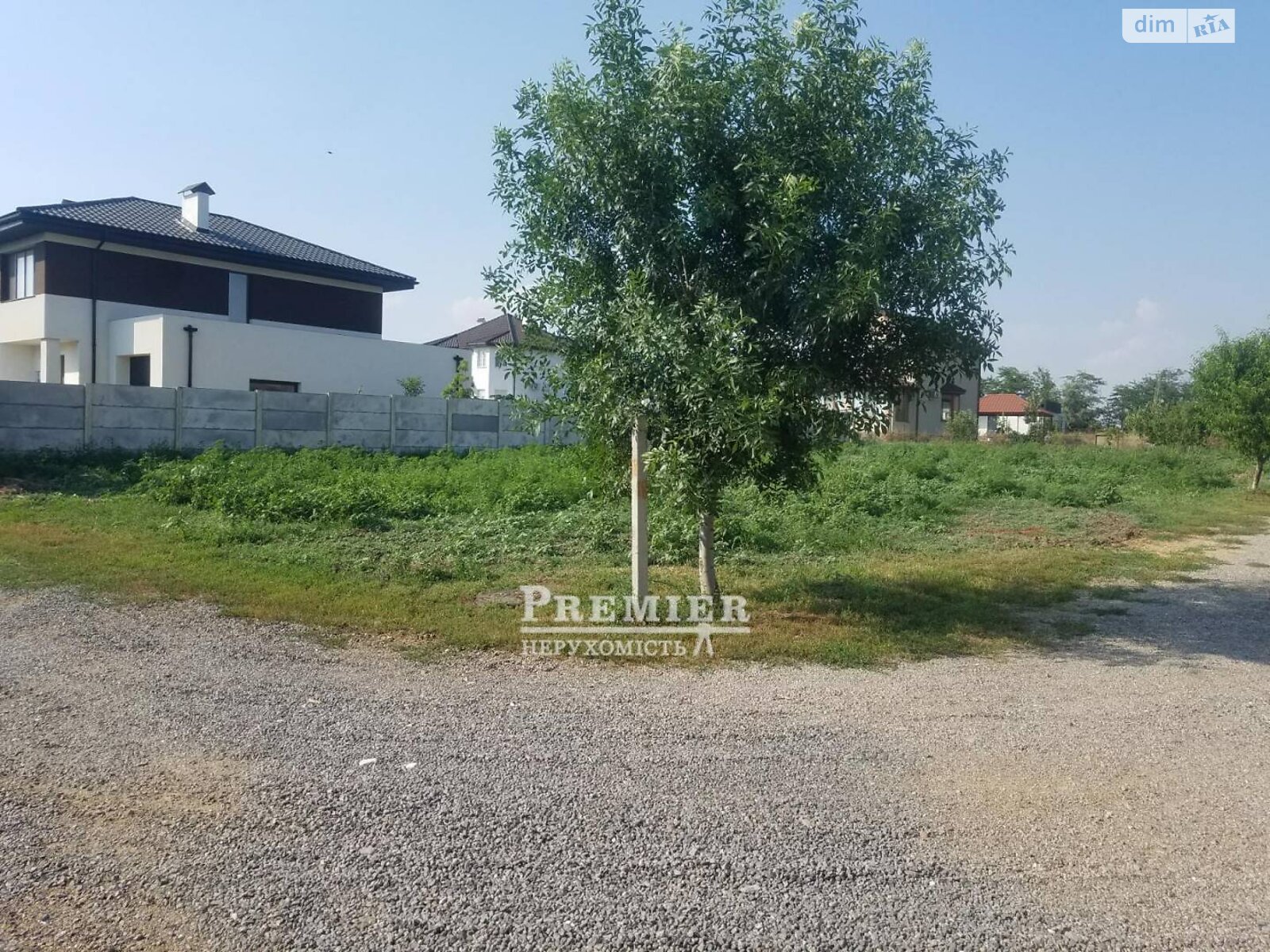 Земельна ділянка під житлову забудову в Олександрівці, площа 8.2 сотки фото 1 Земельна ділянка під житлову забудову в Олександрівці, площа 8.2 сотки фото 1