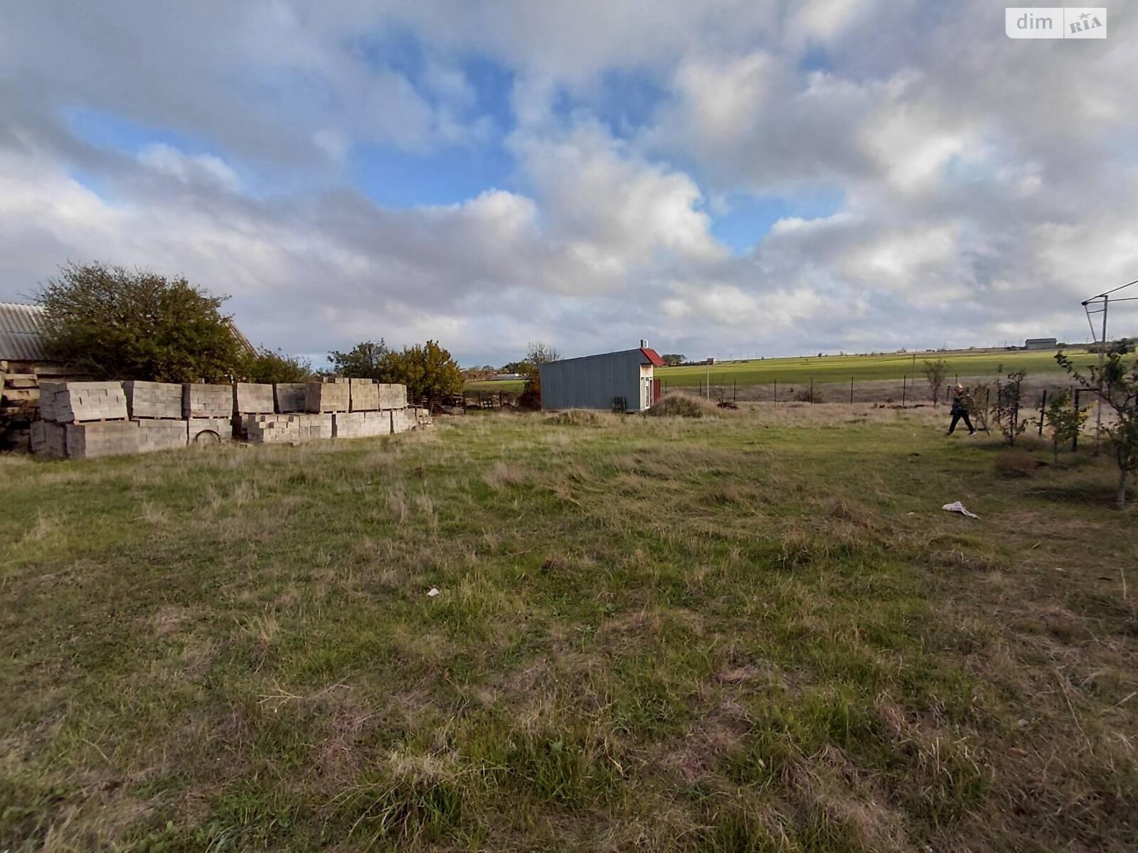 Земельный участок под жилую застройку в Александровке, площадь 10 соток фото 1 Земельный участок под жилую застройку в Александровке, площадь 10 соток фото 1