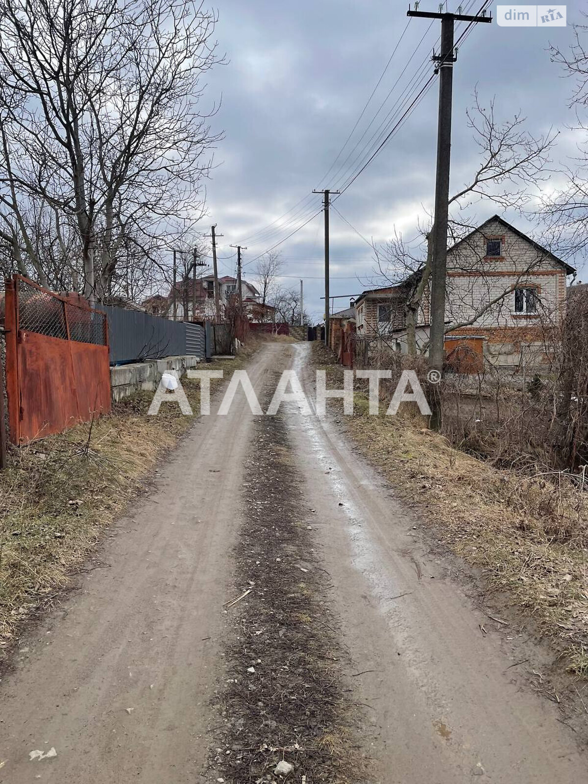 Земельна ділянка під житлову забудову в Березині, площа 8.8 сотки фото 1 Земельна ділянка під житлову забудову в Березині, площа 8.8 сотки фото 1