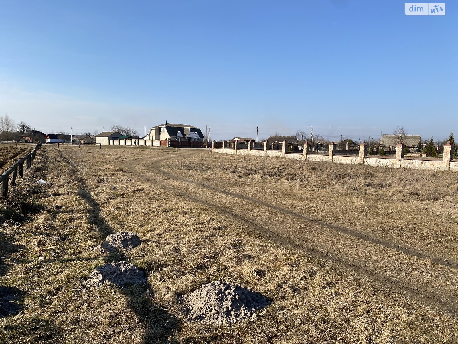 Земля під житлову забудову в Березному, район Березне, площа 12 соток фото 1 Земля під житлову забудову в Березному, район Березне, площа 12 соток фото 1