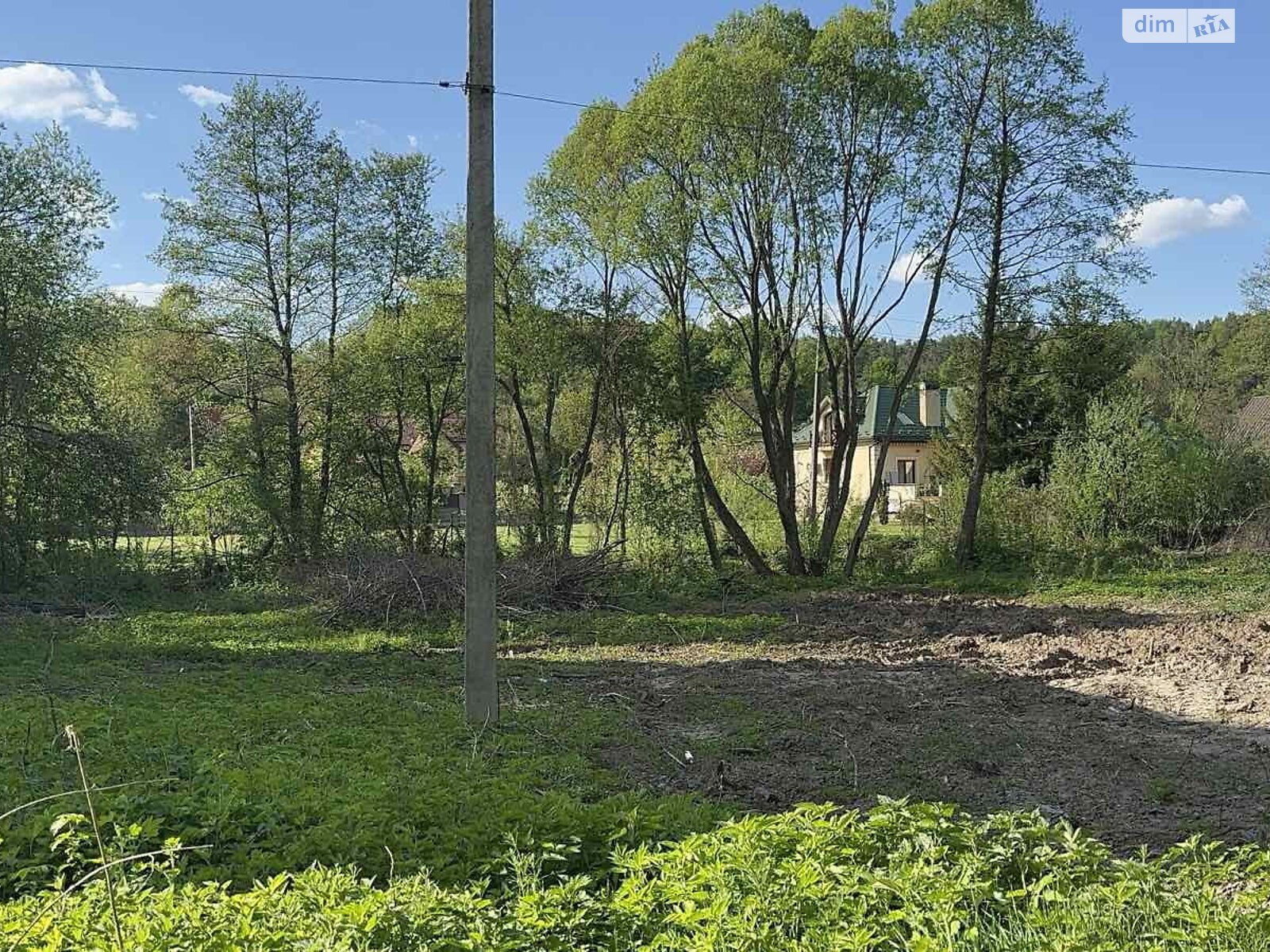 Земельна ділянка під житлову забудову в Брюховичах, площа 11 соток фото 1 Земельна ділянка під житлову забудову в Брюховичах, площа 11 соток фото 1