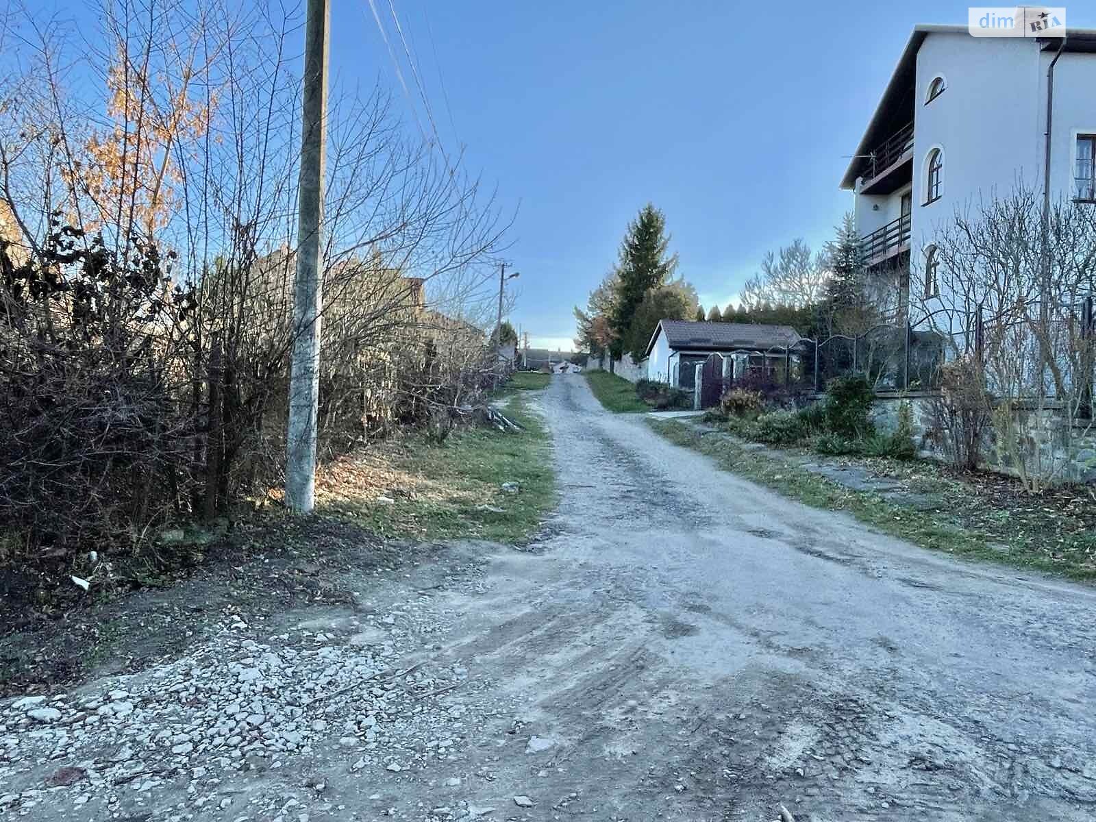 Земельный участок под жилую застройку в Брюховичах, площадь 7.4 сотки фото 1