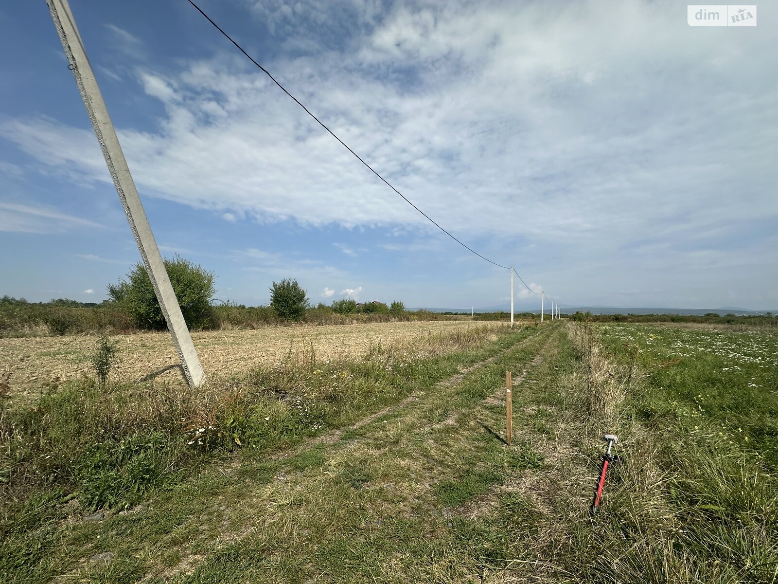 Земельный участок под жилую застройку в Часловцах, площадь 25 соток фото 1 Земельный участок под жилую застройку в Часловцах, площадь 25 соток фото 1