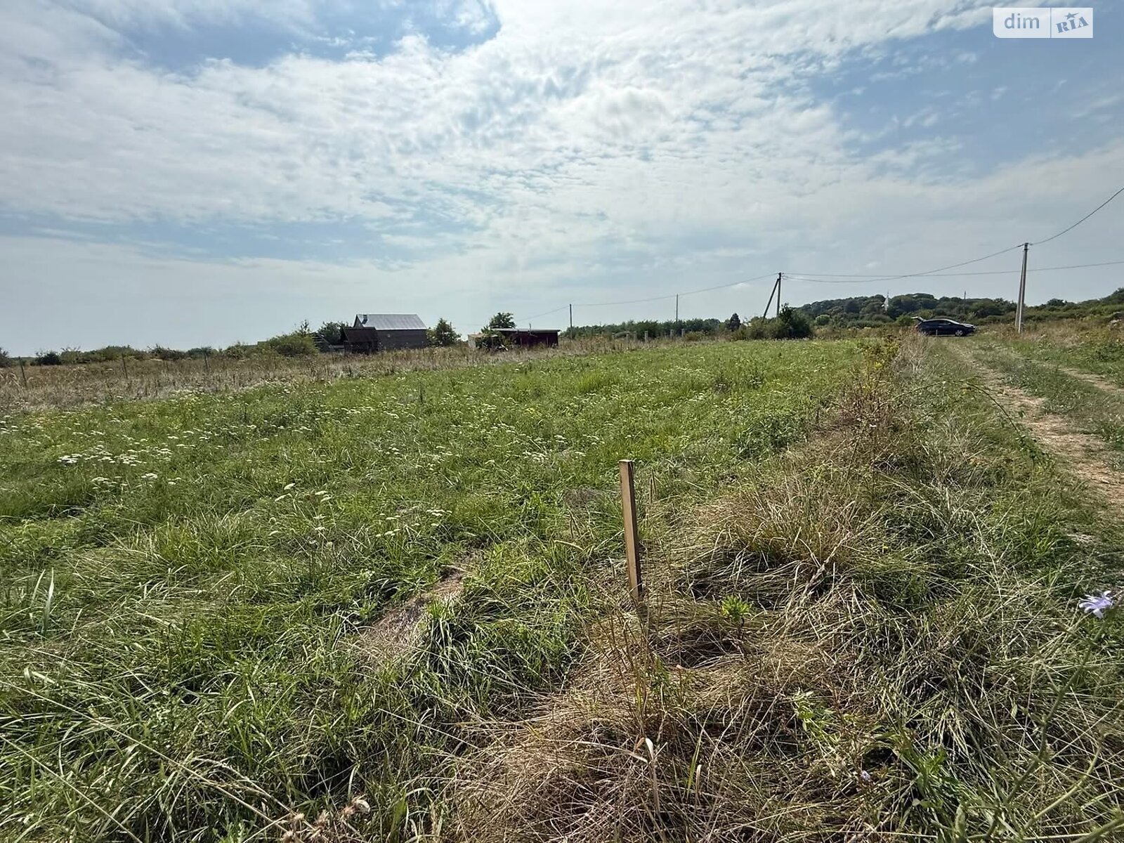 Земельный участок под жилую застройку в Часловцах, площадь 25 соток фото 1 Земельный участок под жилую застройку в Часловцах, площадь 25 соток фото 1