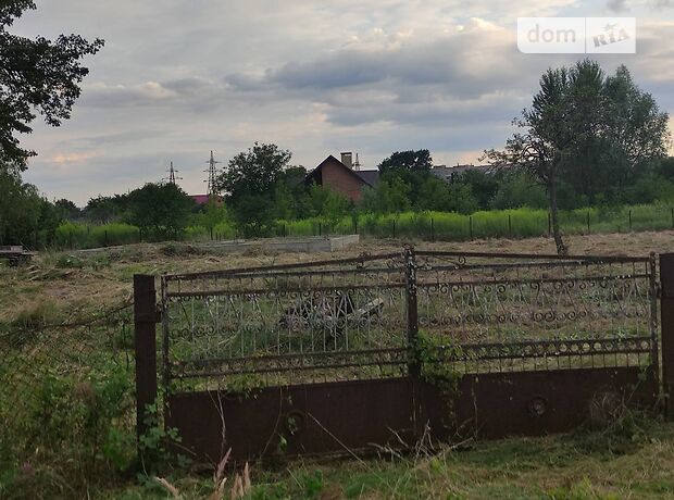 Земля під житлову забудову в Чернівцях, район Садгорський, площа 6 соток фото 1 Земля під житлову забудову в Чернівцях, район Садгорський, площа 6 соток фото 1