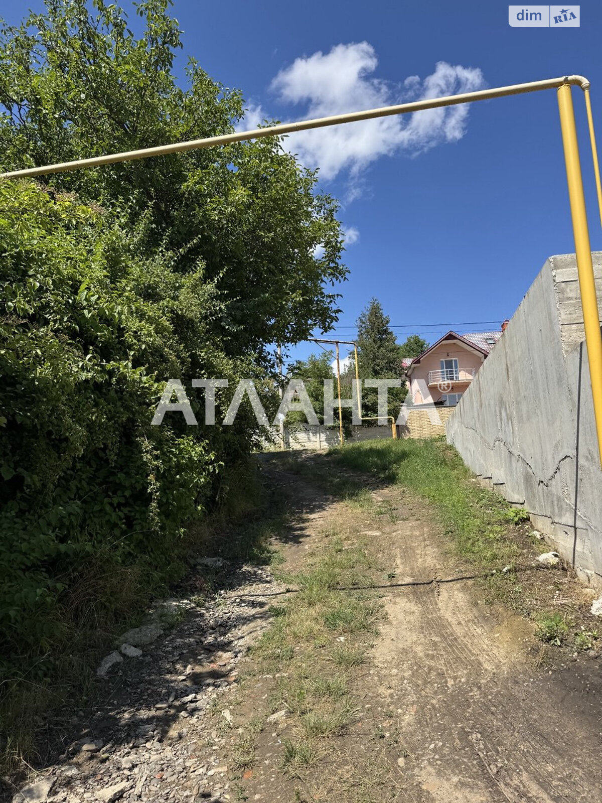 Земля под жилую застройку в Черновцах, район Шевченковский, площадь 10 соток фото 1 Земля под жилую застройку в Черновцах, район Шевченковский, площадь 10 соток фото 1