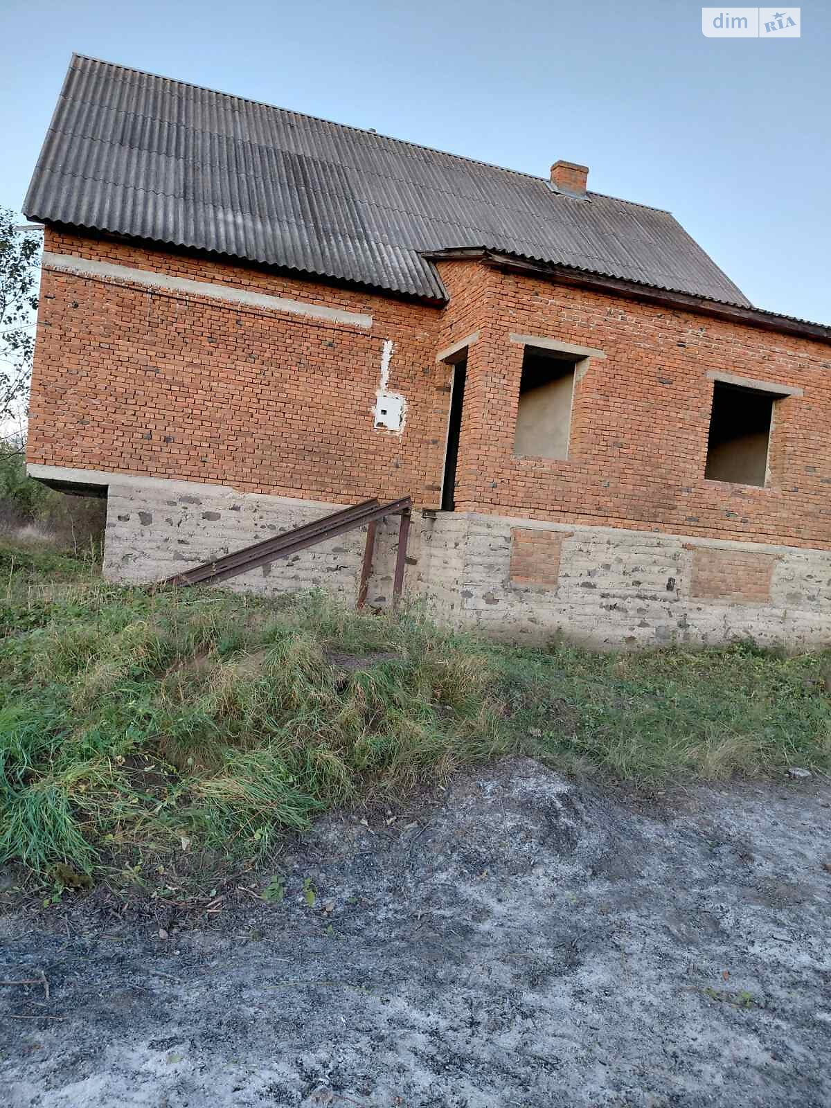 Земельна ділянка під житлову забудову в Червоне, площа 25 соток фото 1 Земельна ділянка під житлову забудову в Червоне, площа 25 соток фото 1