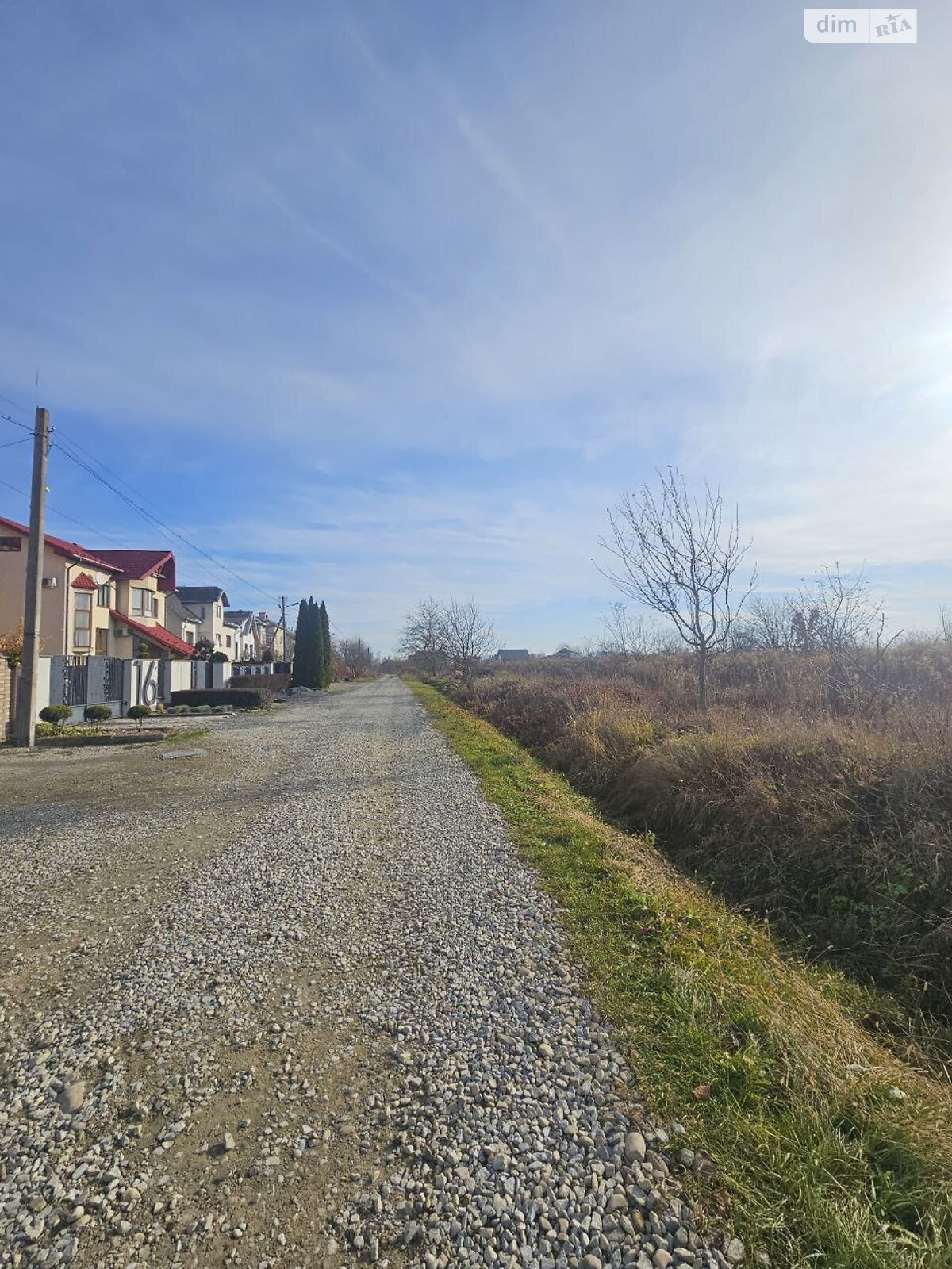 Земельный участок под жилую застройку в Чукаловке, площадь 20 соток фото 1 Земельный участок под жилую застройку в Чукаловке, площадь 20 соток фото 1