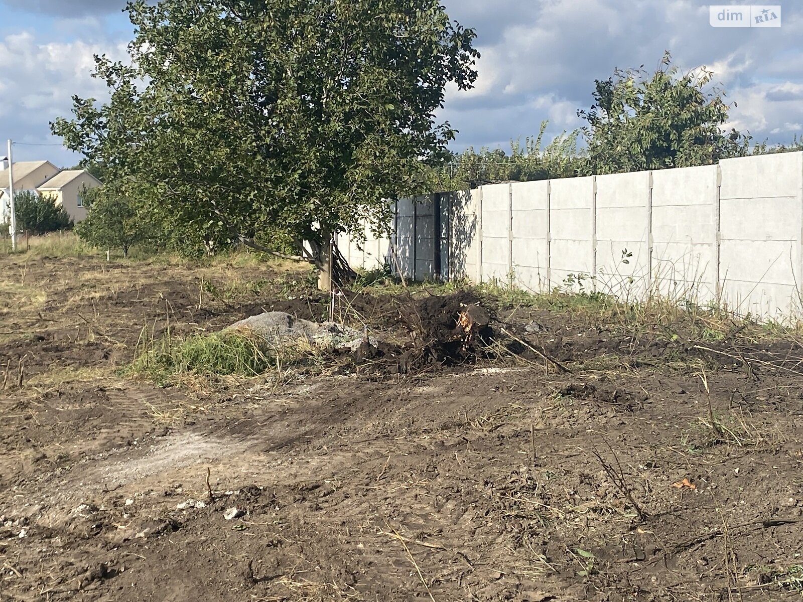 Земельный участок под жилую застройку в Десне, площадь 9 соток фото 1