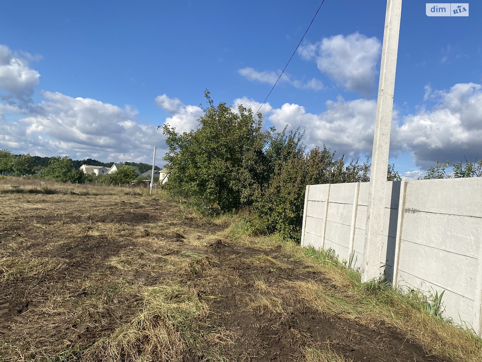 Земельный участок под жилую застройку в Десне, площадь 9 соток фото 1