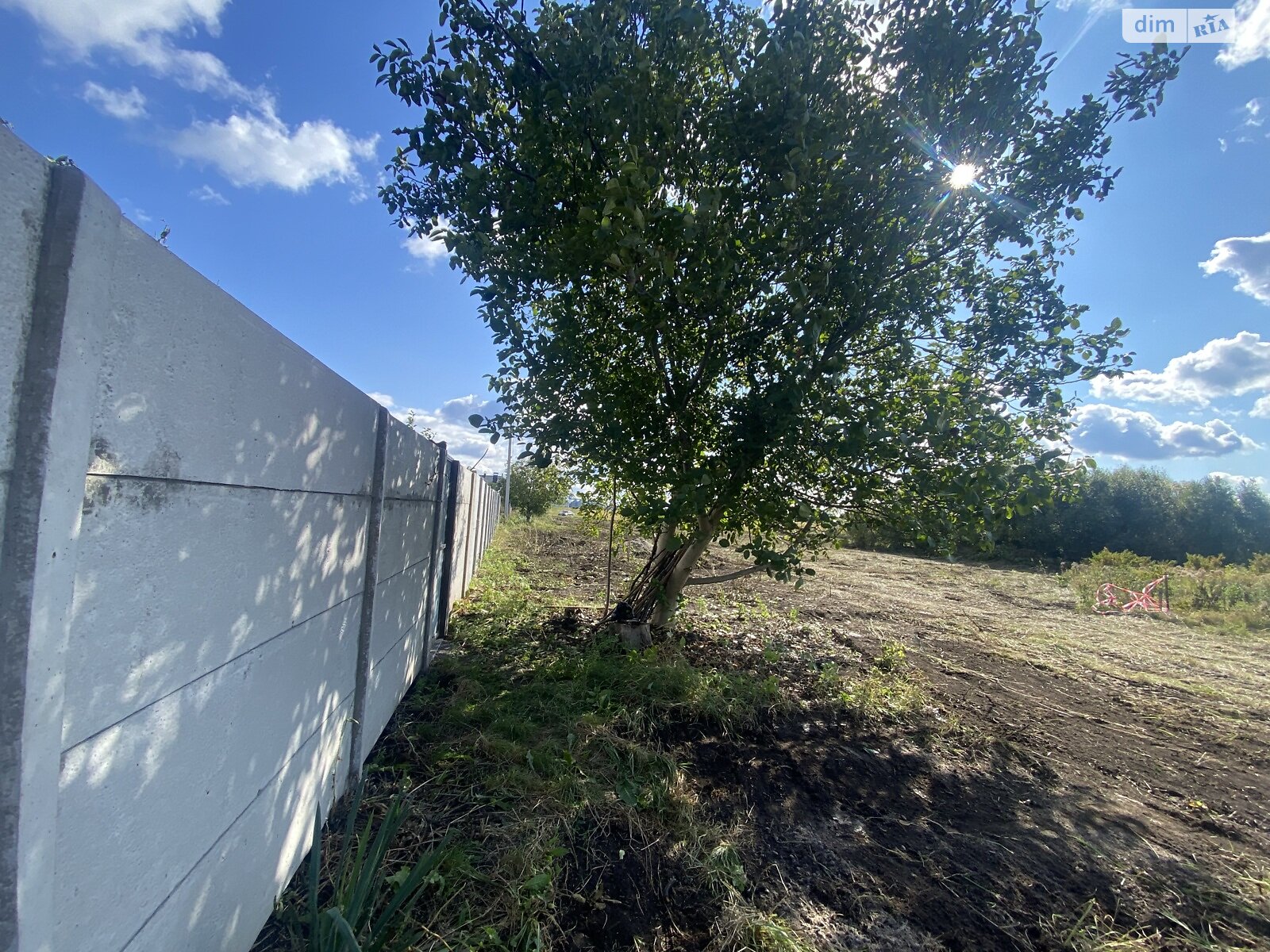 Земельный участок под жилую застройку в Десне, площадь 9 соток фото 1