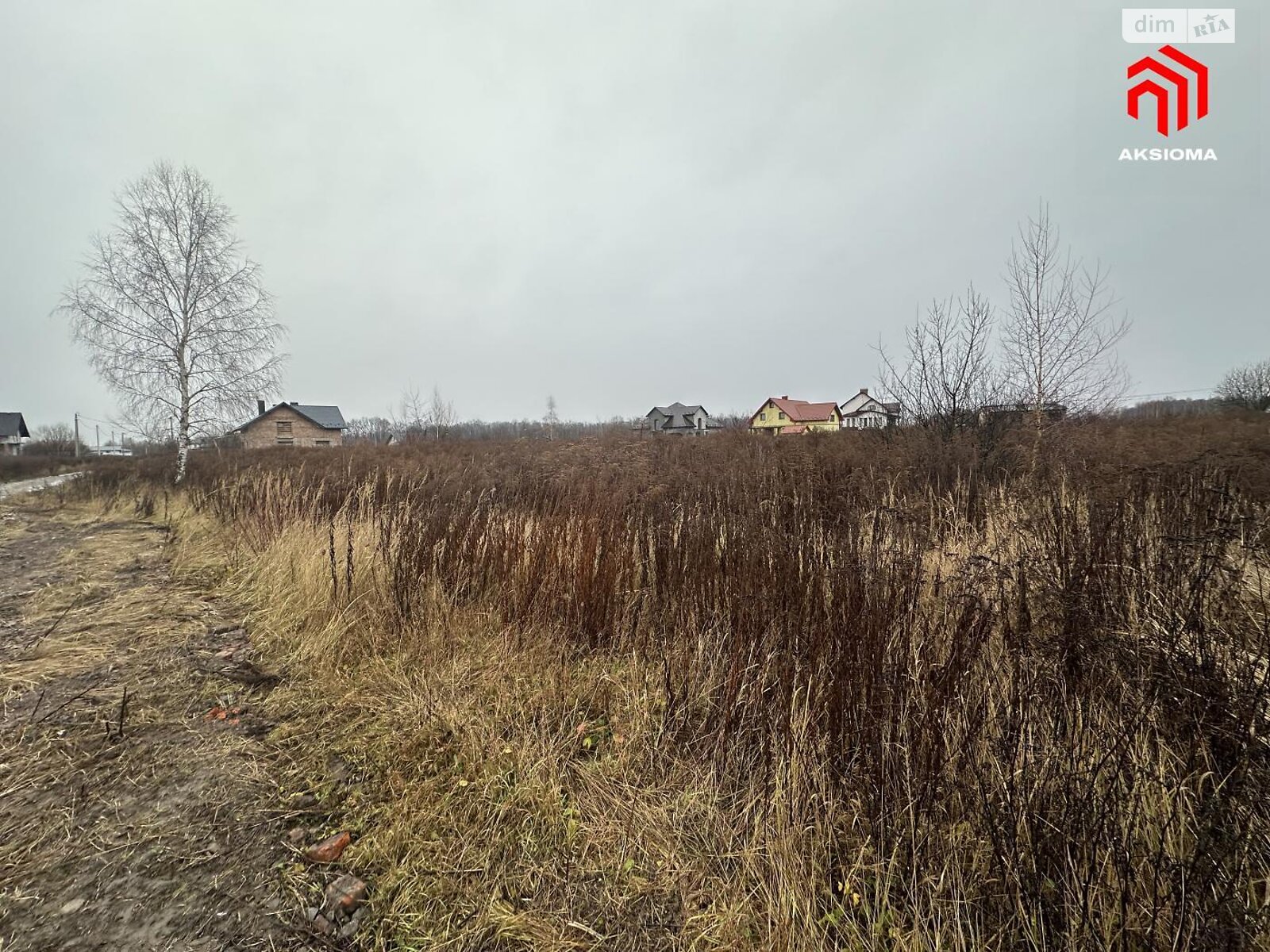 Земельный участок под жилую застройку в Драгомирчанах, площадь 12 соток фото 1