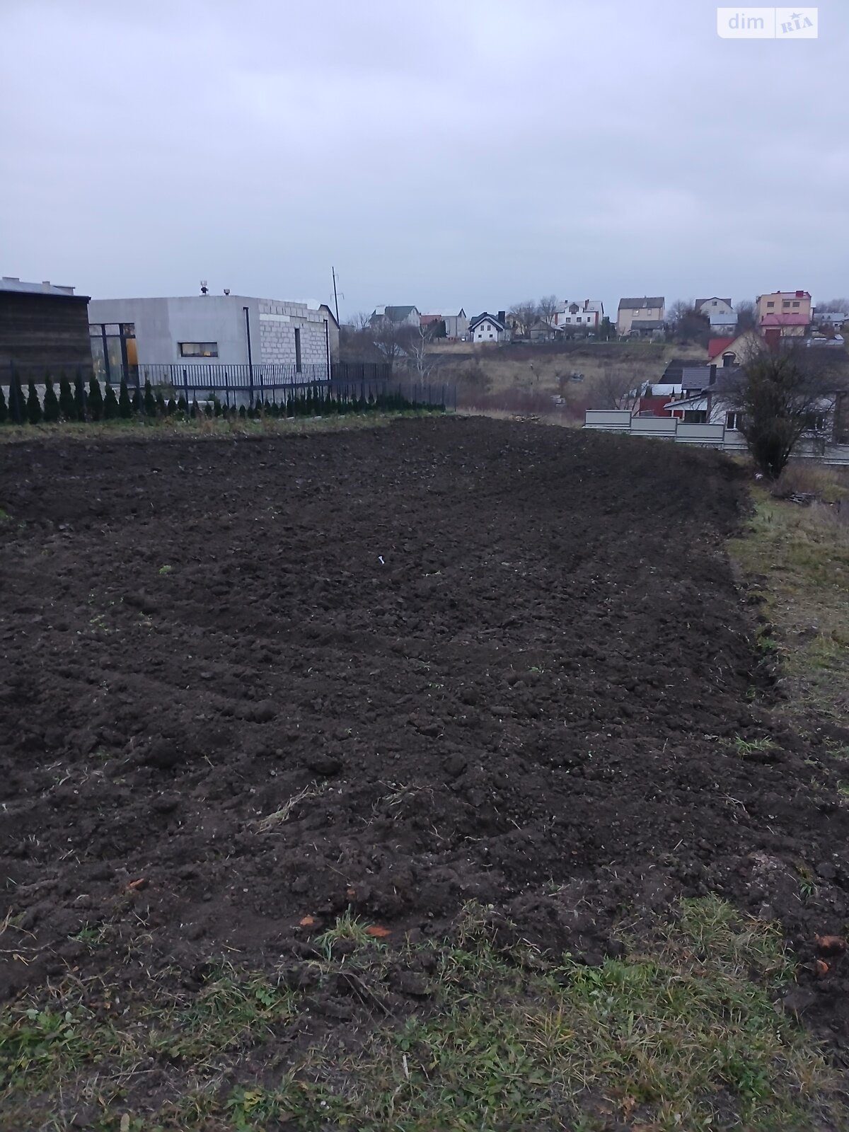 Земельна ділянка під житлову забудову в Гаях-Шевченківських, площа 10 соток фото 1 Земельна ділянка під житлову забудову в Гаях-Шевченківських, площа 10 соток фото 1
