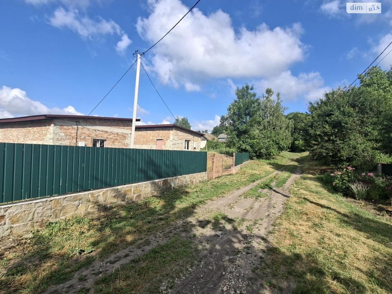 Земельна ділянка під житлову забудову в Хатки, площа 45 соток фото 1 Земельна ділянка під житлову забудову в Хатки, площа 45 соток фото 1