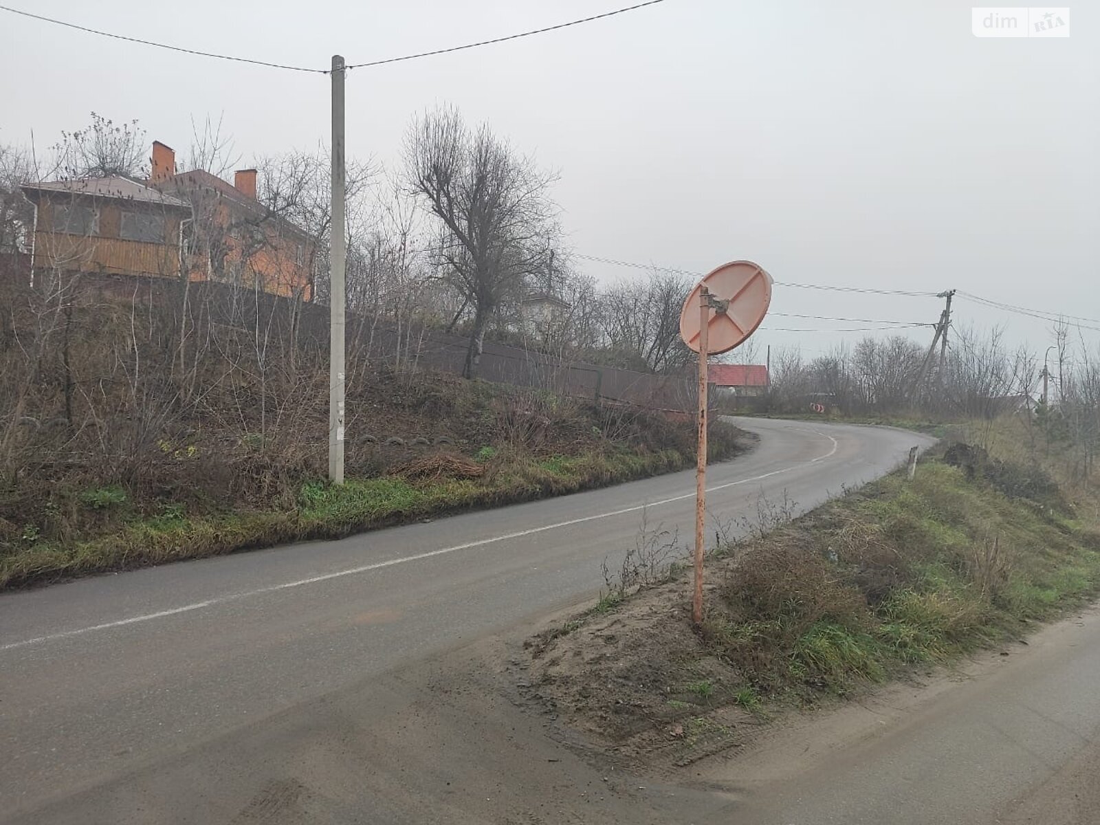 Земельна ділянка під житлову забудову в Хотові, площа 13 соток фото 1 Земельна ділянка під житлову забудову в Хотові, площа 13 соток фото 1