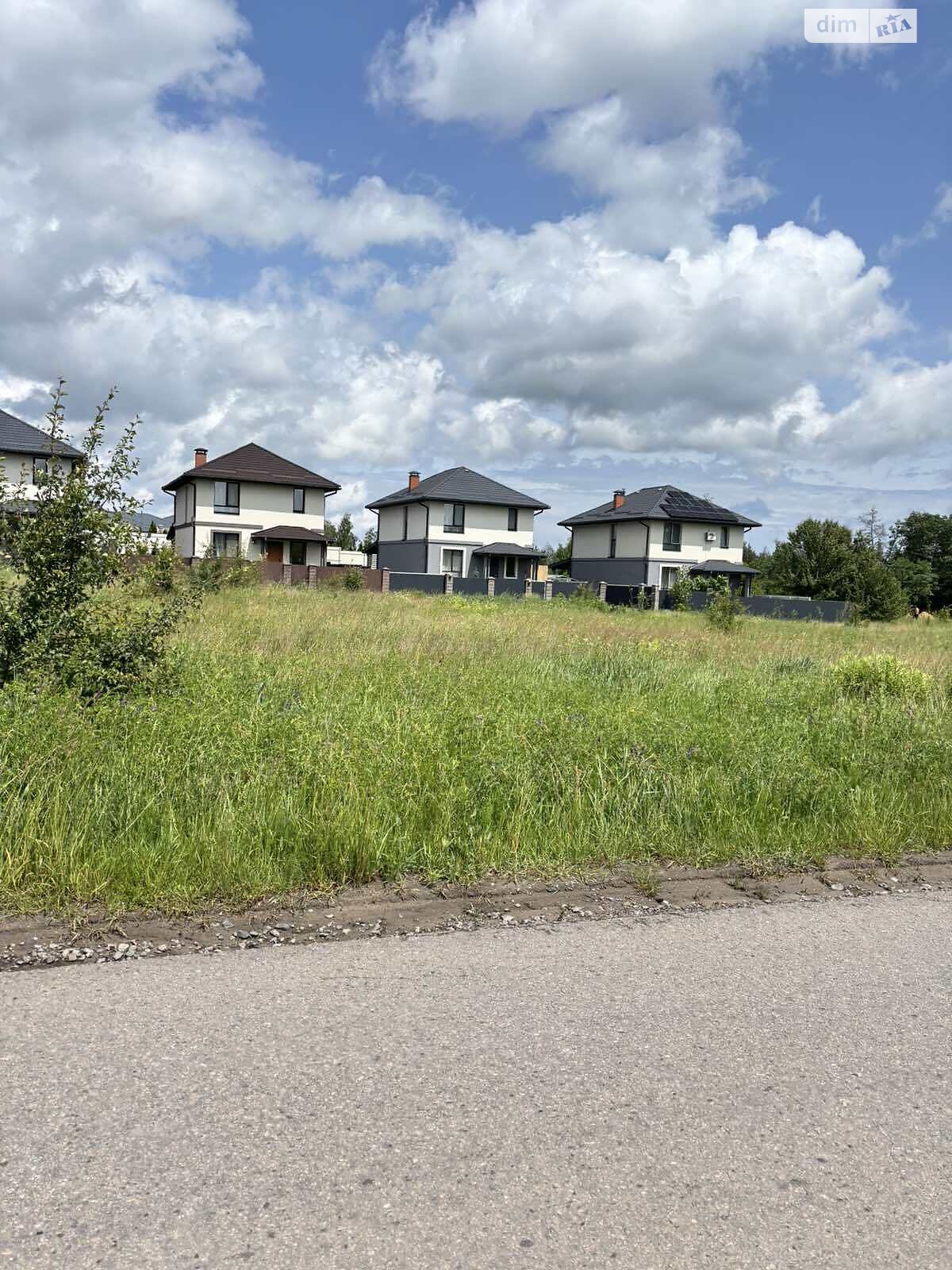 Земельный участок под жилую застройку в Иванковичах, площадь 30 соток фото 1 Земельный участок под жилую застройку в Иванковичах, площадь 30 соток фото 1