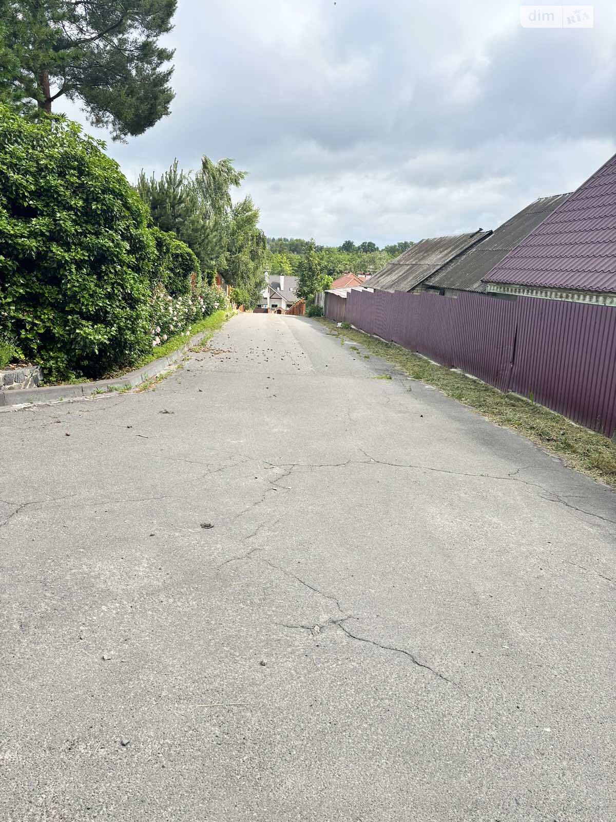 Земельный участок под жилую застройку в Иванковичах, площадь 30 соток фото 1 Земельный участок под жилую застройку в Иванковичах, площадь 30 соток фото 1