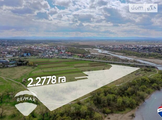 Земля под жилую застройку в селе Черниев, площадь 228 соток фото 1 Земля под жилую застройку в селе Черниев, площадь 228 соток фото 1