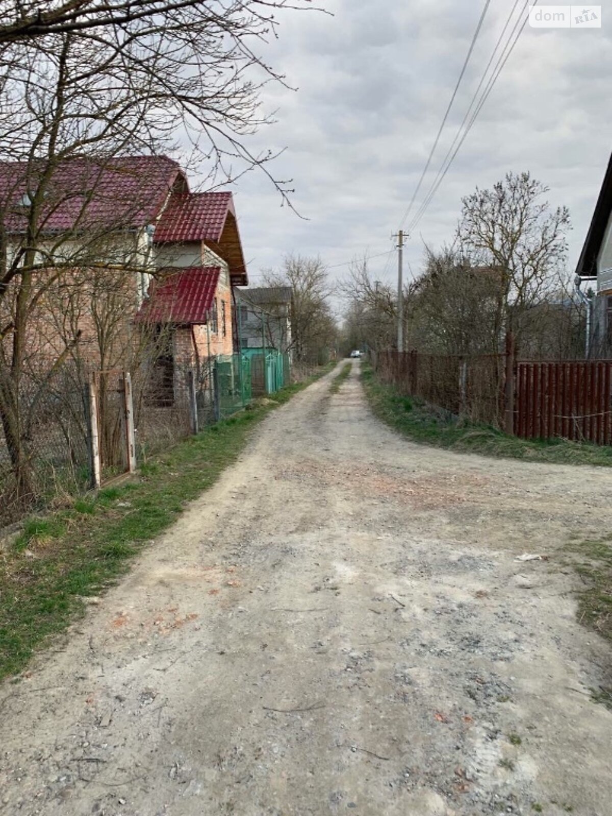 Земельный участок под жилую застройку в Клузове, площадь 4 сотки фото 1 Земельный участок под жилую застройку в Клузове, площадь 4 сотки фото 1