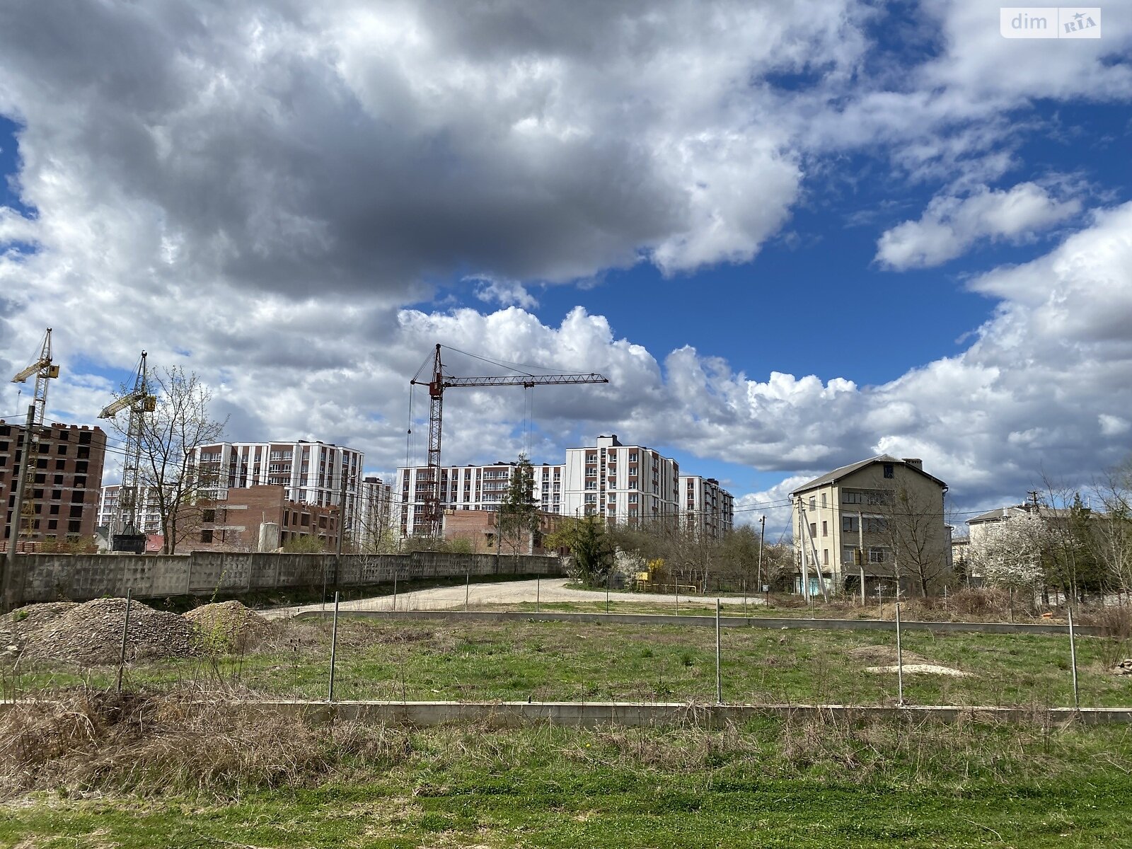 Земля під житлову забудову в Івано-Франківську, район Опришівці, площа 5.39 сотки фото 1