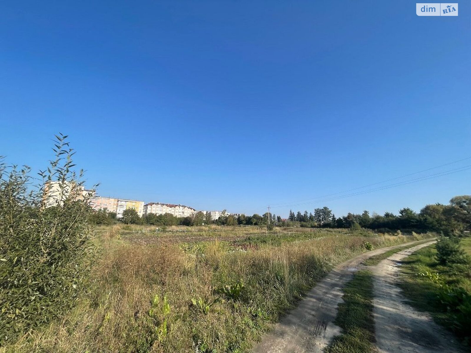 Земельна ділянка під житлову забудову в Жовкві, площа 1.488 Га фото 1