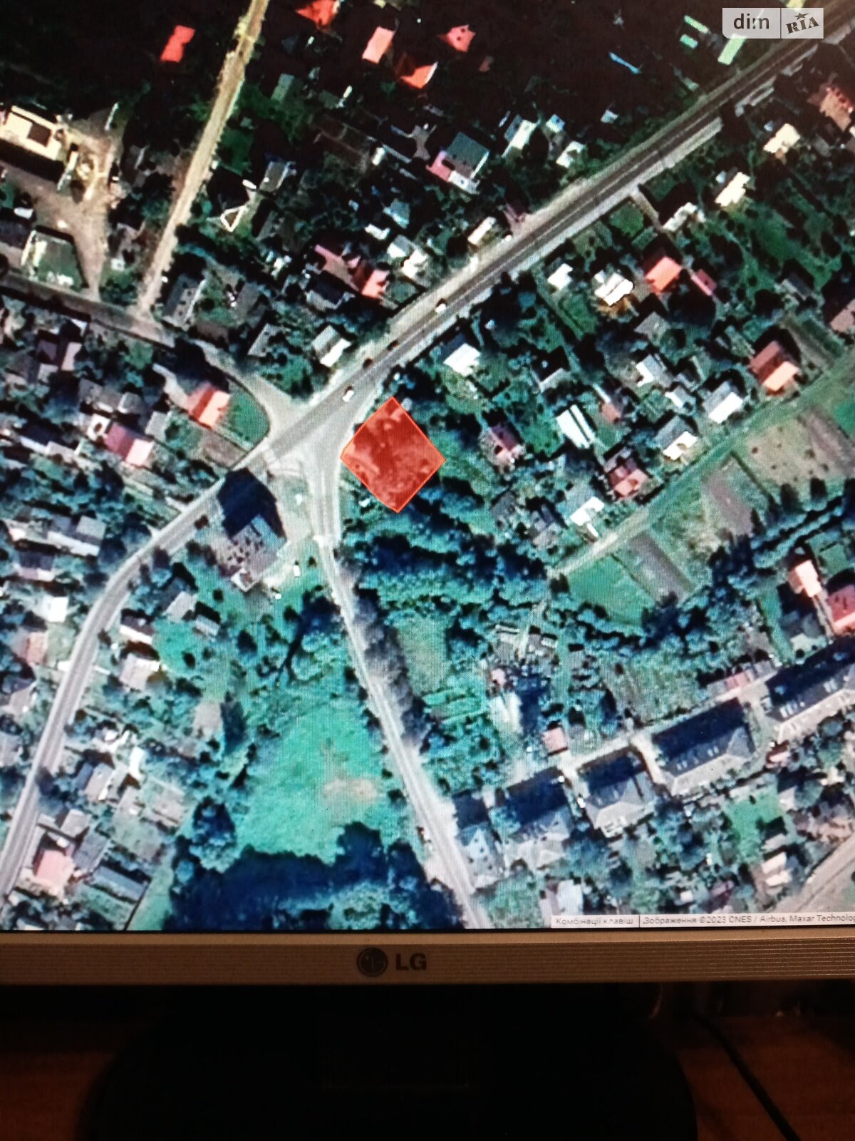 Земельна ділянка під житлову забудову в Кам’янці-Бузькій, площа 16.3 сотки фото 1