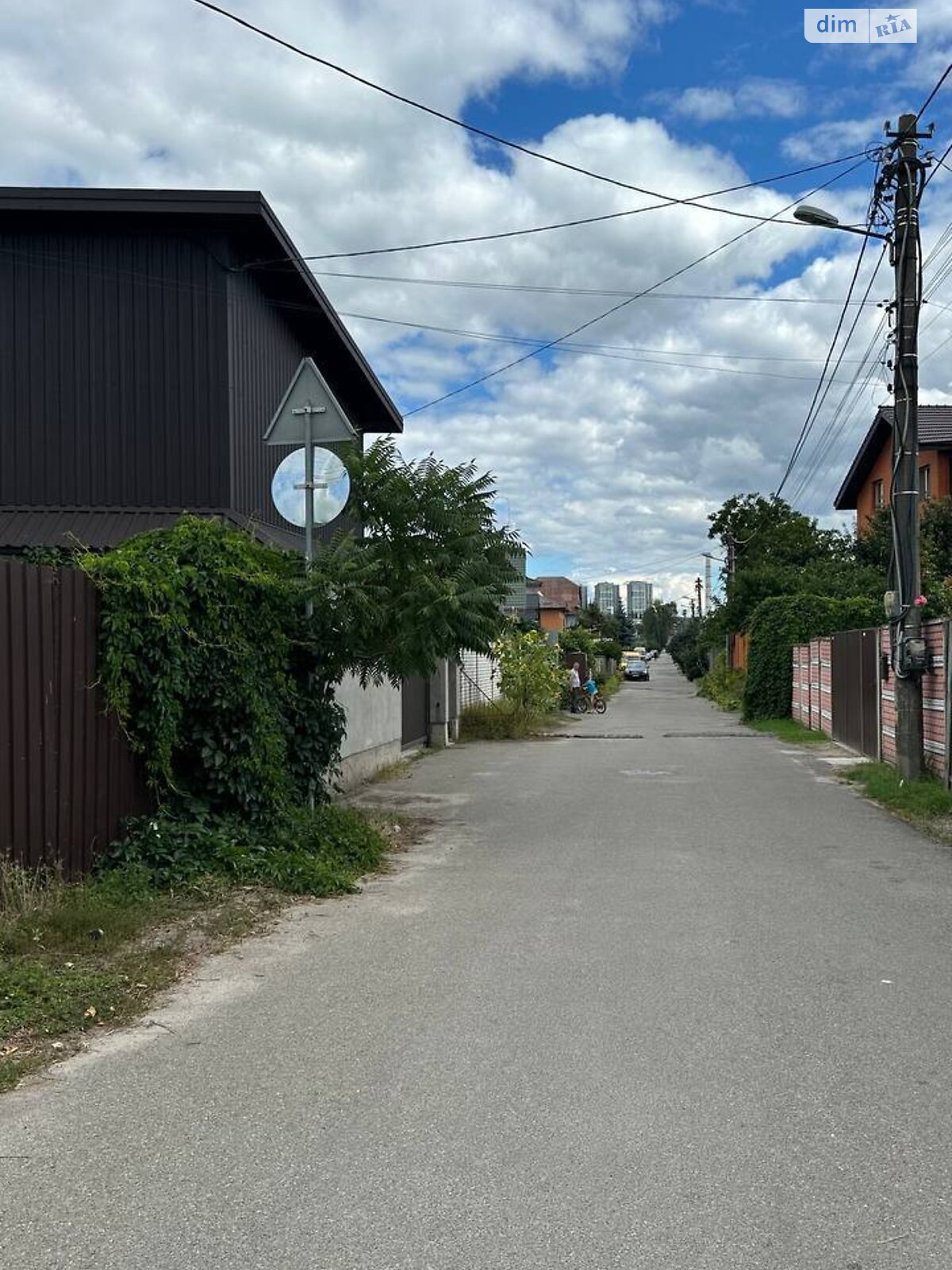 Земля під житлову забудову в Києві, район Академмістечко, площа 10 соток фото 1 Земля під житлову забудову в Києві, район Академмістечко, площа 10 соток фото 1