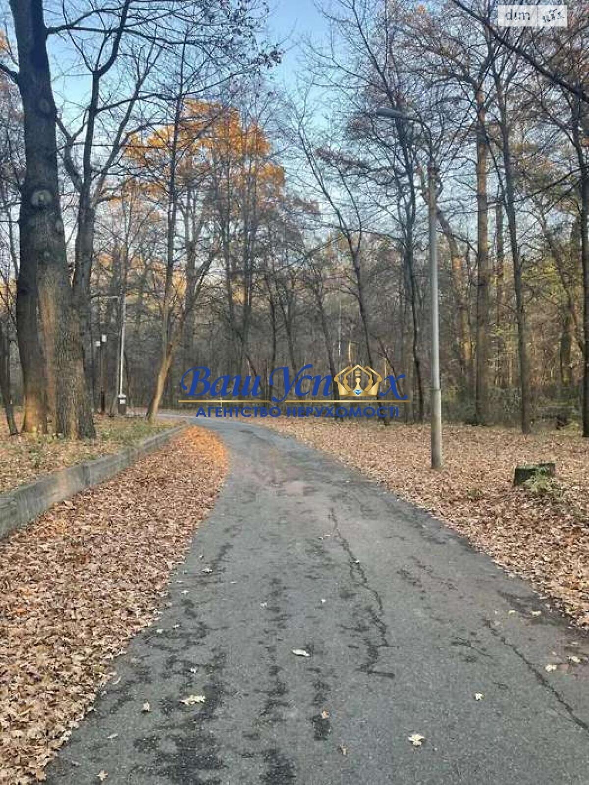 Земля під житлову забудову в Києві, район Голосіївський, площа 600 соток фото 1 Земля під житлову забудову в Києві, район Голосіївський, площа 600 соток фото 1