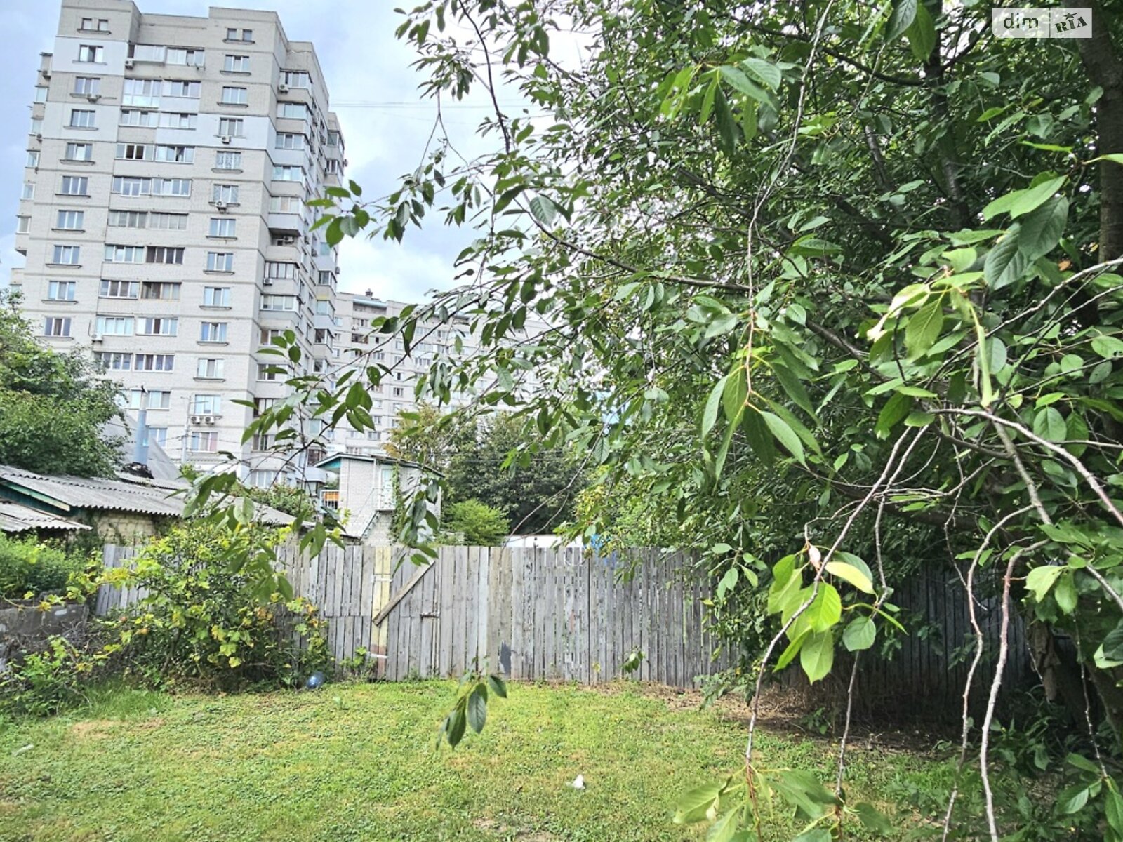 Земля під житлову забудову в Києві, район Новобіличі, площа 10 соток фото 1 Земля під житлову забудову в Києві, район Новобіличі, площа 10 соток фото 1