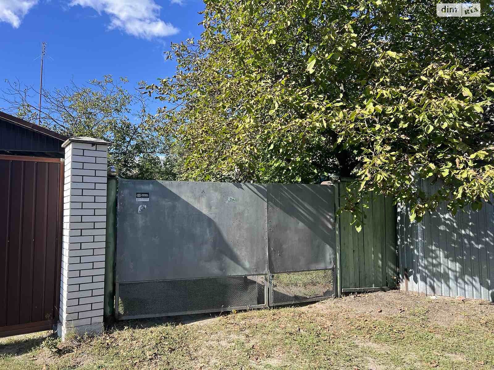 Земельный участок под жилую застройку в Киеве, площадь 4 сотки фото 1 Земельный участок под жилую застройку в Киеве, площадь 4 сотки фото 1