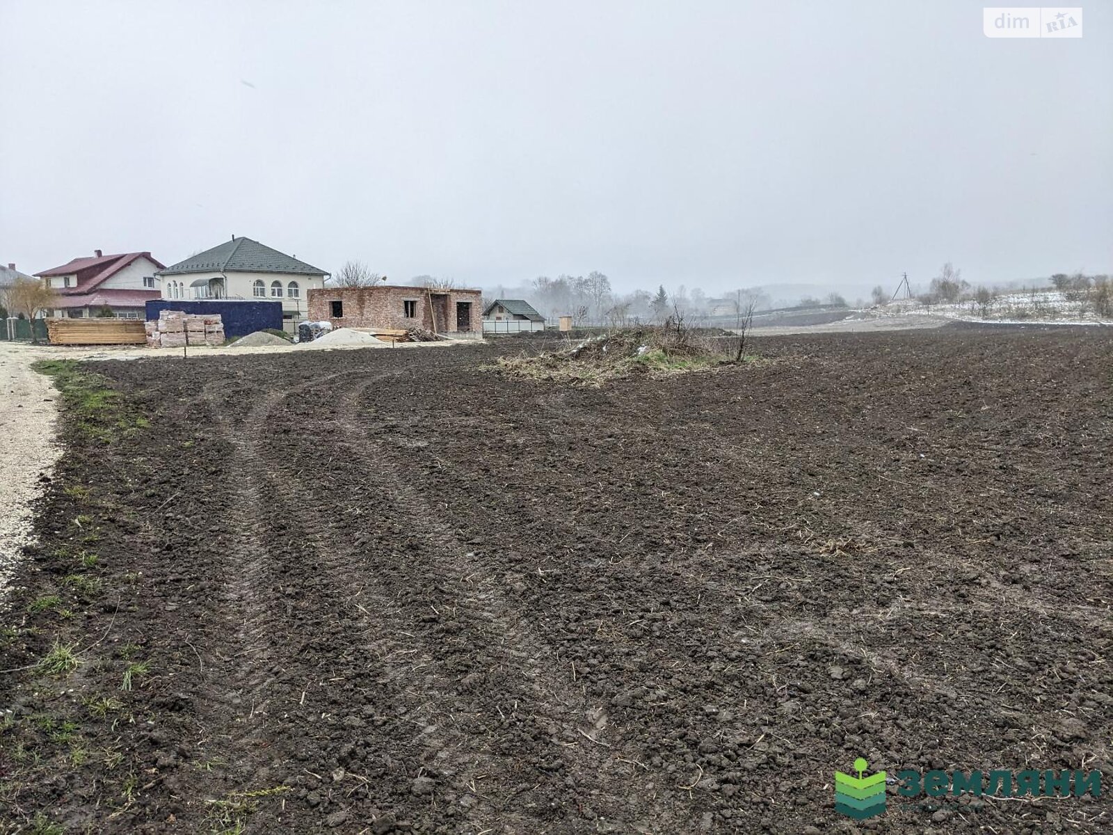 Земельный участок под жилую застройку в Клубовцах, площадь 32.87 сотки фото 1 Земельный участок под жилую застройку в Клубовцах, площадь 32.87 сотки фото 1
