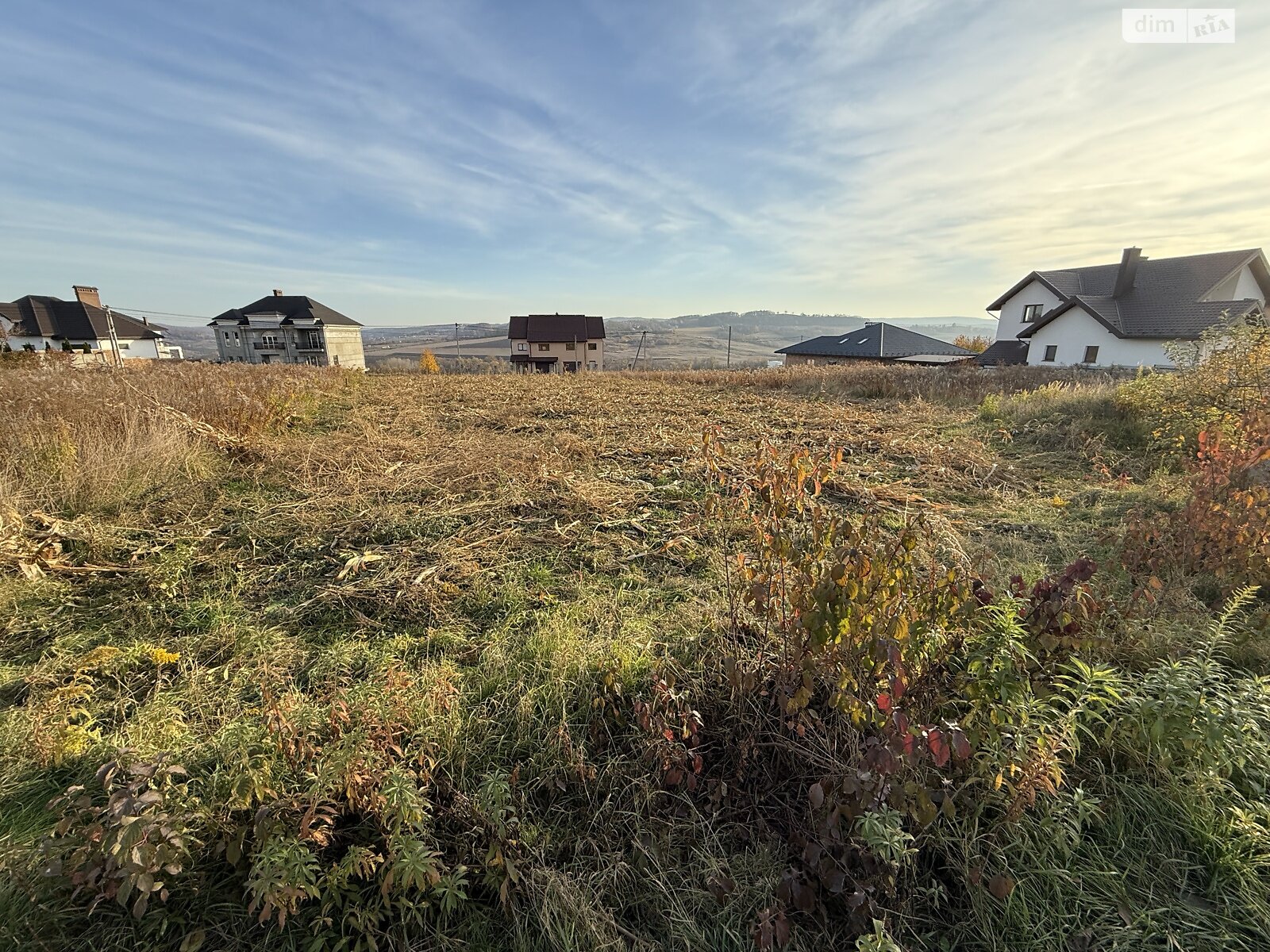 Земельна ділянка під житлову забудову в Коровії, площа 16 соток фото 1 Земельна ділянка під житлову забудову в Коровії, площа 16 соток фото 1