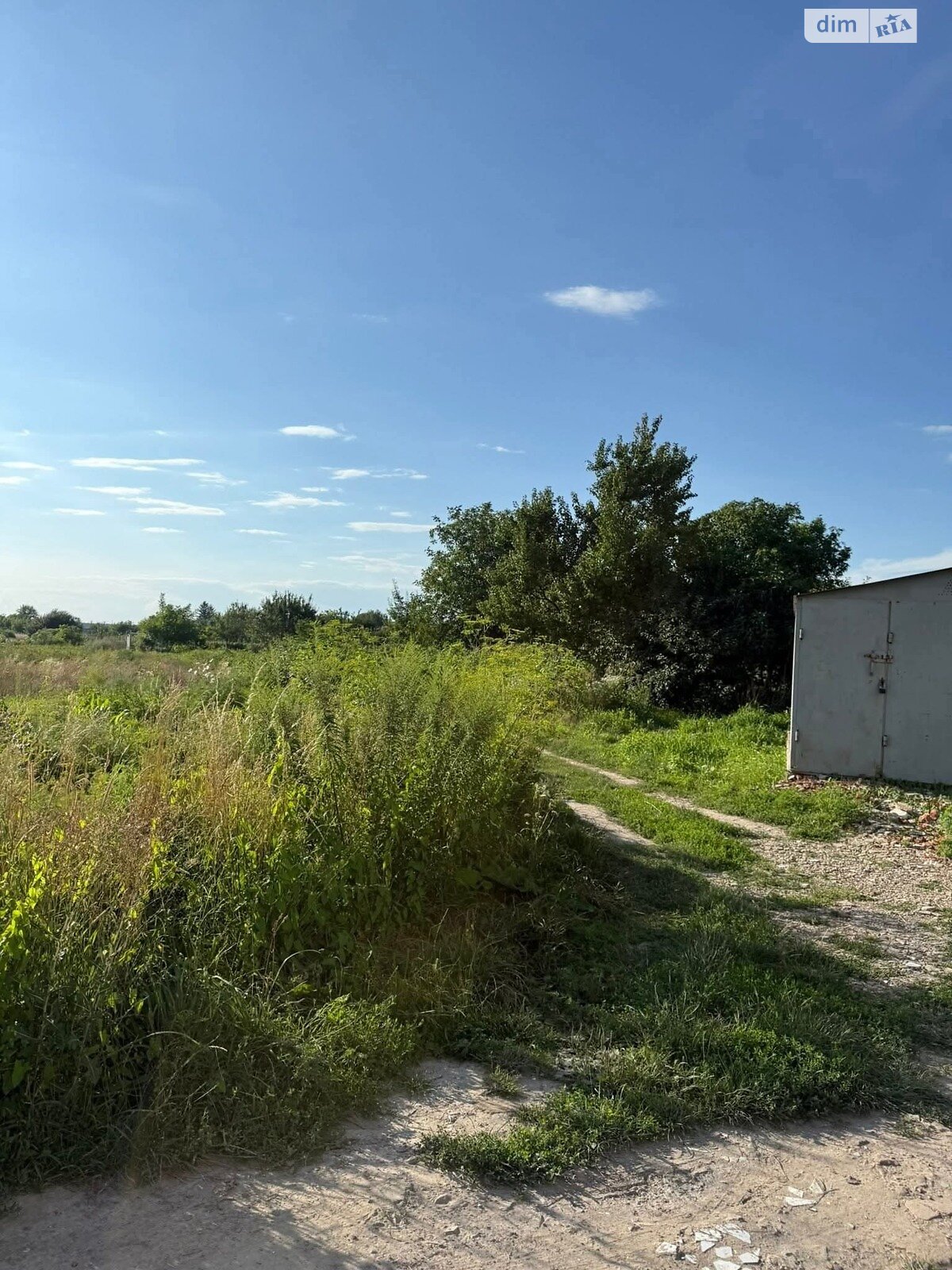 Земля под жилую застройку в Кременце, район Кременец, площадь 6 соток фото 1 Земля под жилую застройку в Кременце, район Кременец, площадь 6 соток фото 1