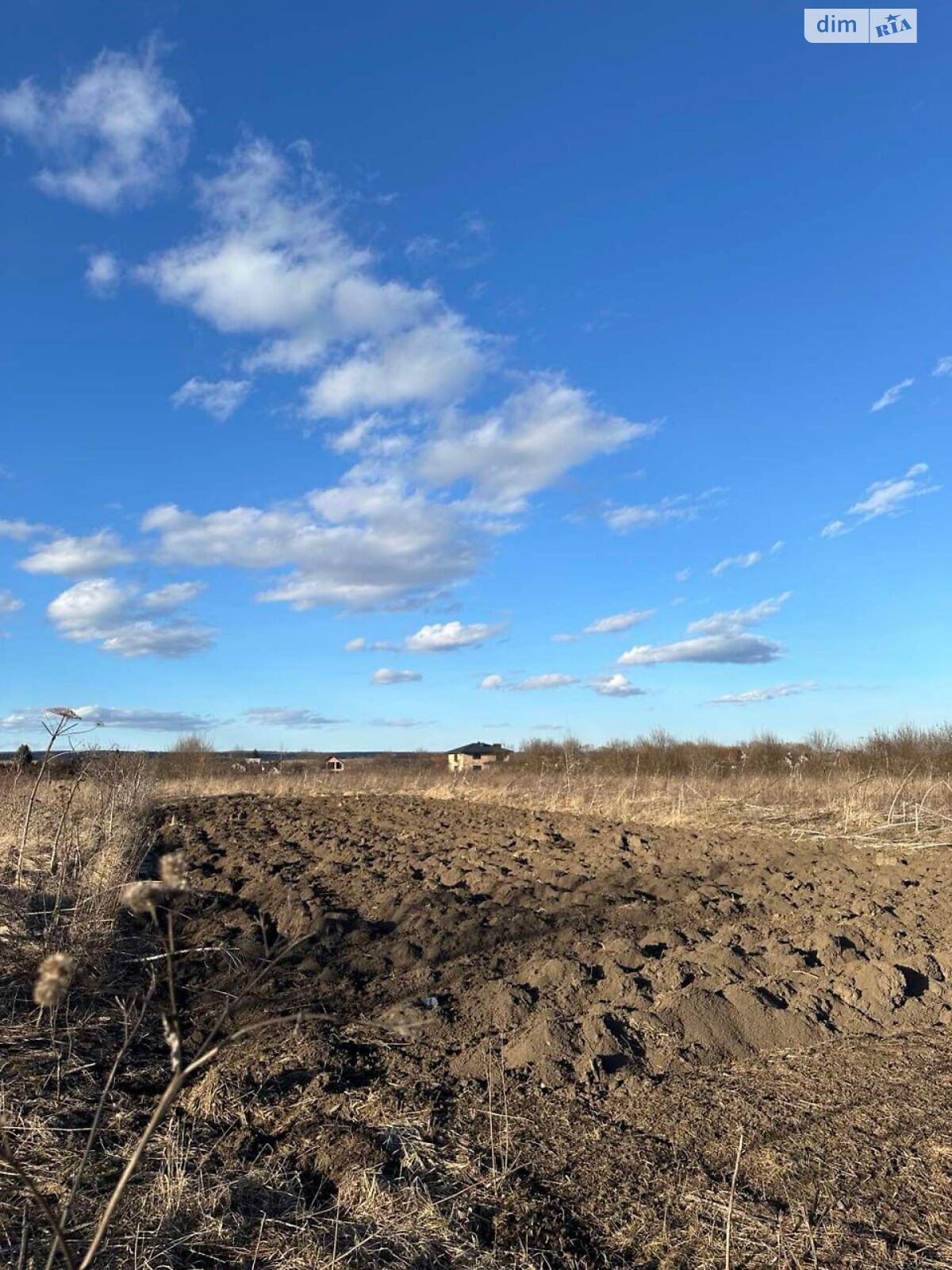 Земельна ділянка під житлову забудову в Крихівцях, площа 6.4 сотки фото 1