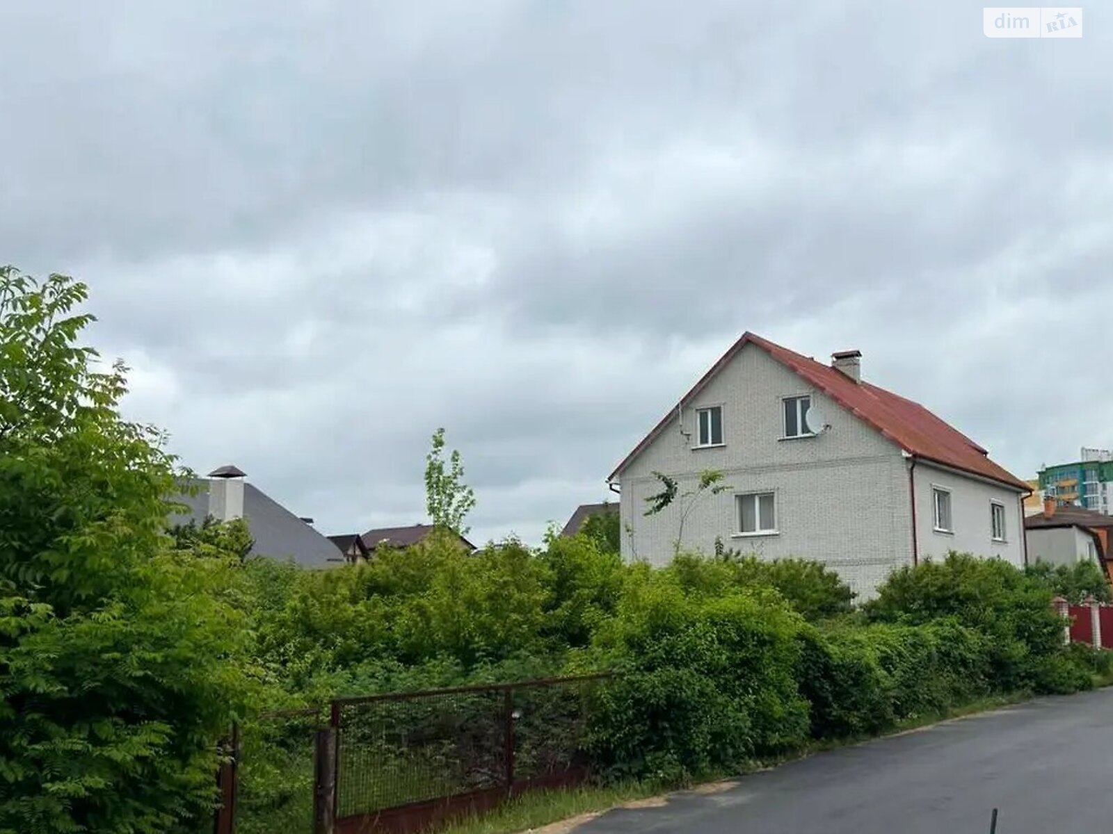 Земельный участок под жилую застройку в Крюковщине, площадь 13 соток фото 1 Земельный участок под жилую застройку в Крюковщине, площадь 13 соток фото 1