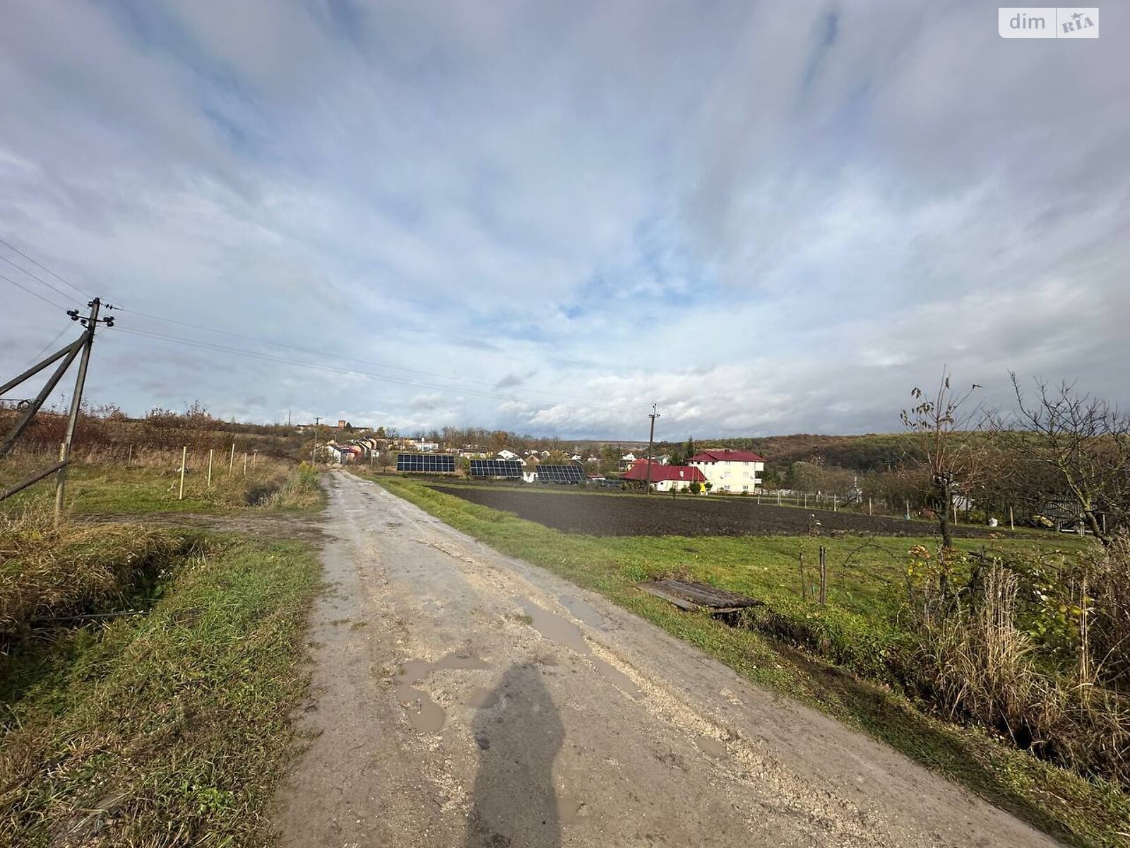 Земельна ділянка під житлову забудову в Ланах, площа 25 соток фото 1 Земельна ділянка під житлову забудову в Ланах, площа 25 соток фото 1