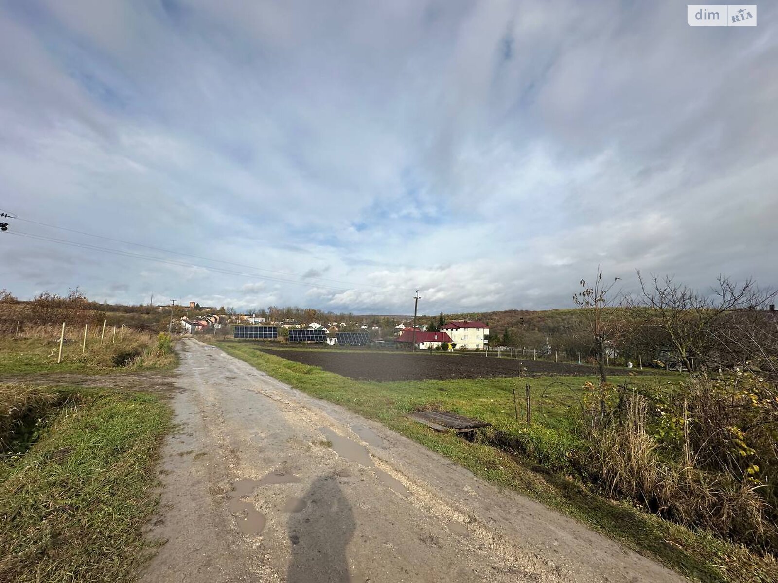 Земельна ділянка під житлову забудову в Ланах, площа 25 соток фото 1 Земельна ділянка під житлову забудову в Ланах, площа 25 соток фото 1