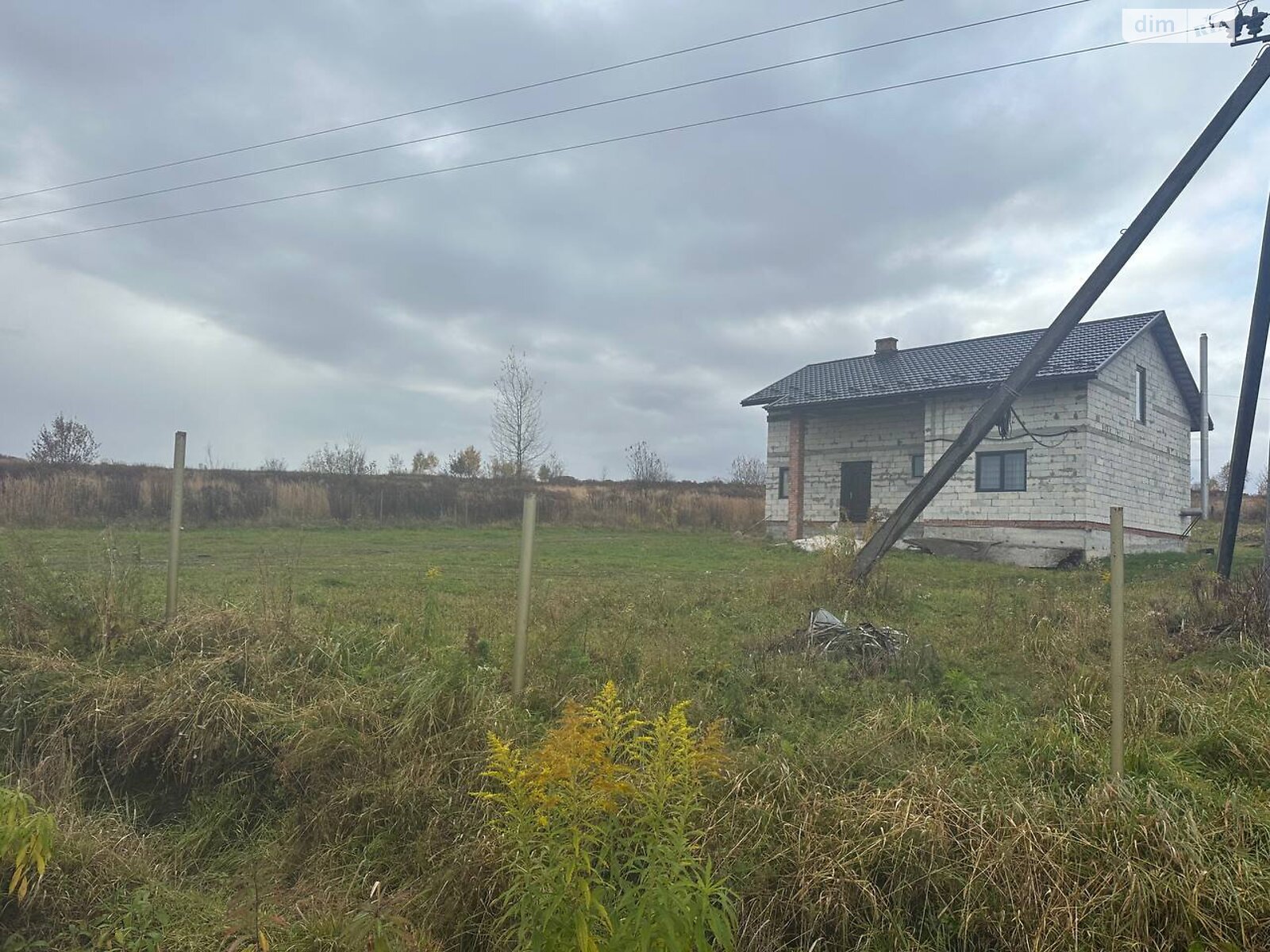 Земельна ділянка під житлову забудову в Ланах, площа 25 соток фото 1 Земельна ділянка під житлову забудову в Ланах, площа 25 соток фото 1