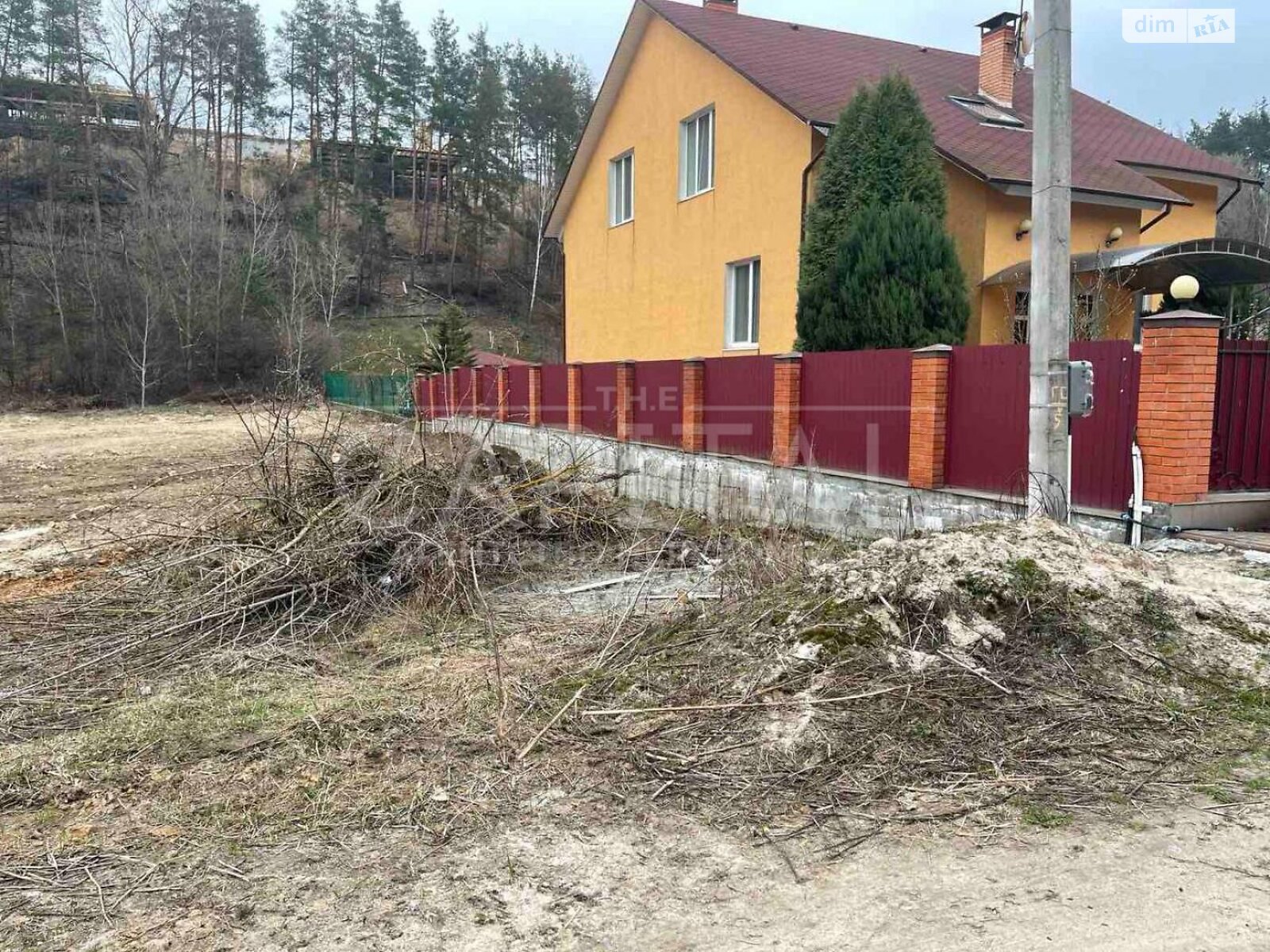 Земельна ділянка під житлову забудову в Лісниках, площа 30 соток фото 1 Земельна ділянка під житлову забудову в Лісниках, площа 30 соток фото 1