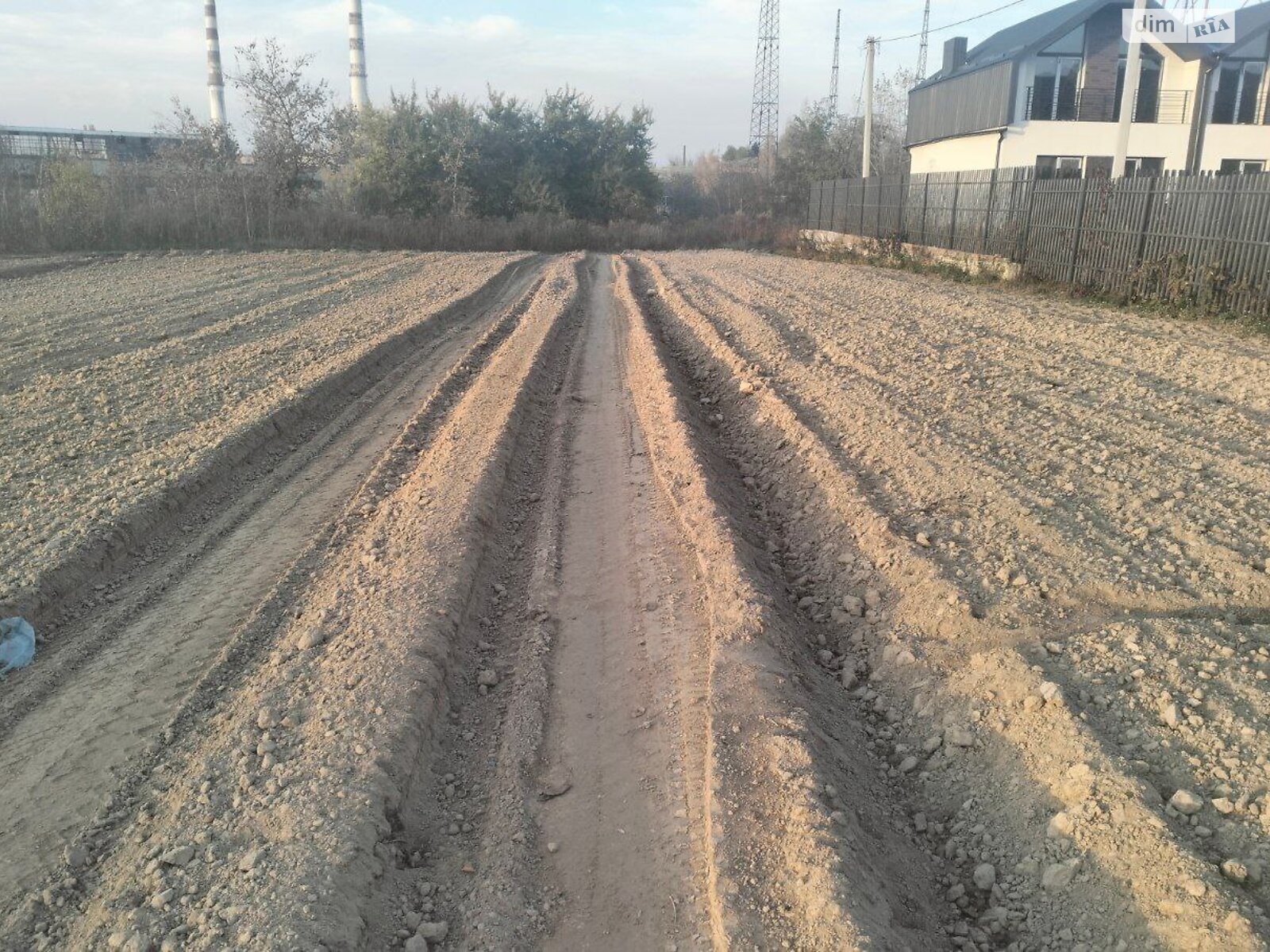 Земля под жилую застройку в Луцке, район Гуща, площадь 7.5 сотки фото 1 Земля под жилую застройку в Луцке, район Гуща, площадь 7.5 сотки фото 1