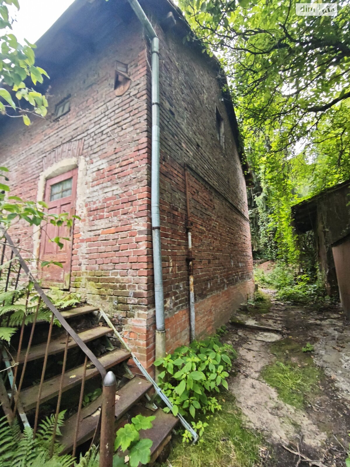 Земля под жилую застройку в Львове, район Кастёловка, площадь 6.5 сотки фото 1 Земля под жилую застройку в Львове, район Кастёловка, площадь 6.5 сотки фото 1