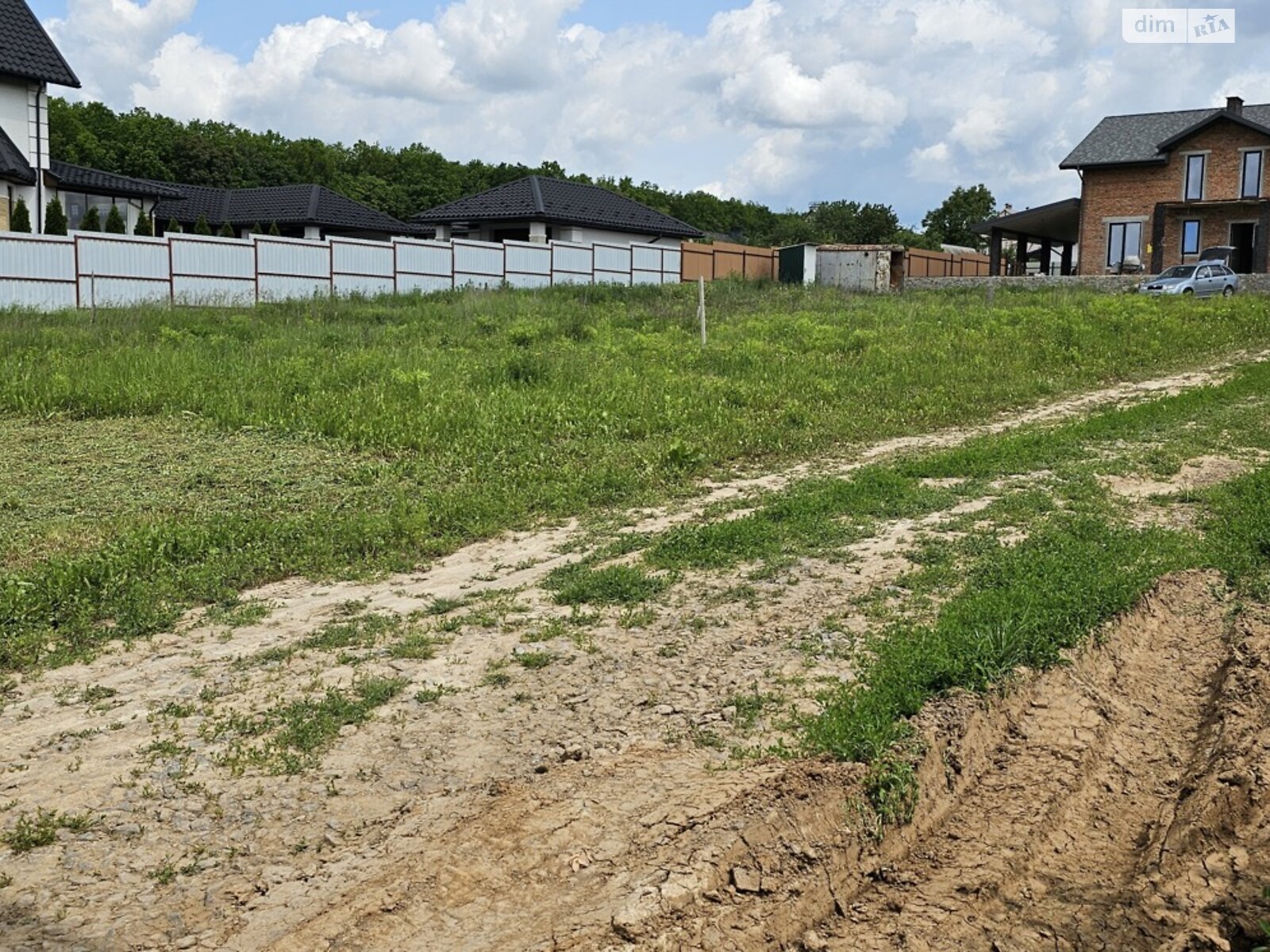 Земельна ділянка під житлову забудову в Майдані-Чапельскому, площа 6.89 сотки фото 1 Земельна ділянка під житлову забудову в Майдані-Чапельскому, площа 6.89 сотки фото 1