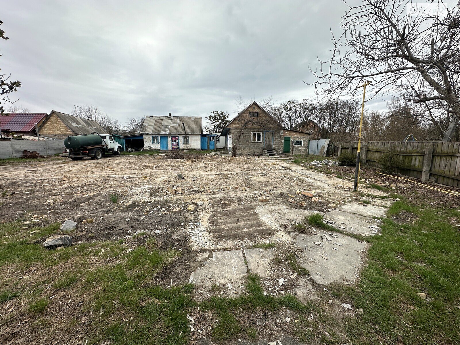Земельна ділянка під житлову забудову в Михайлівці-Рубежівці, площа 20 соток фото 1 Земельна ділянка під житлову забудову в Михайлівці-Рубежівці, площа 20 соток фото 1