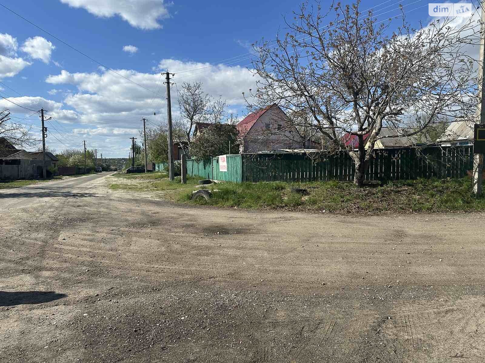 Земельна ділянка під житлову забудову в Михайлівці-Рубежівці, площа 20 соток фото 1 Земельна ділянка під житлову забудову в Михайлівці-Рубежівці, площа 20 соток фото 1