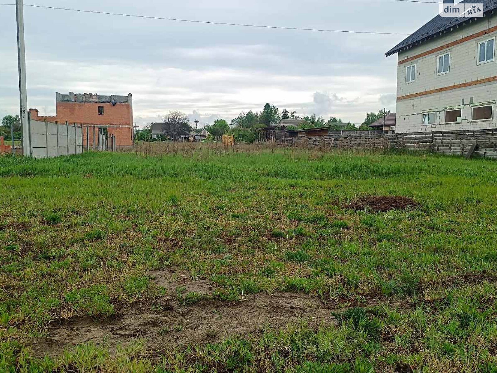 Земельна ділянка під житлову забудову в Михайлівці-Рубежівці, площа 10 соток фото 1 Земельна ділянка під житлову забудову в Михайлівці-Рубежівці, площа 10 соток фото 1